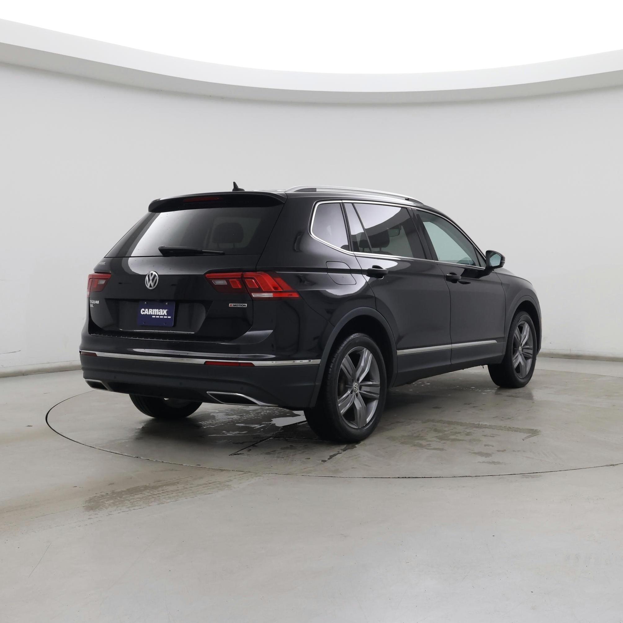 Thumbnail: 2020 Volkswagen Tiguan - 8