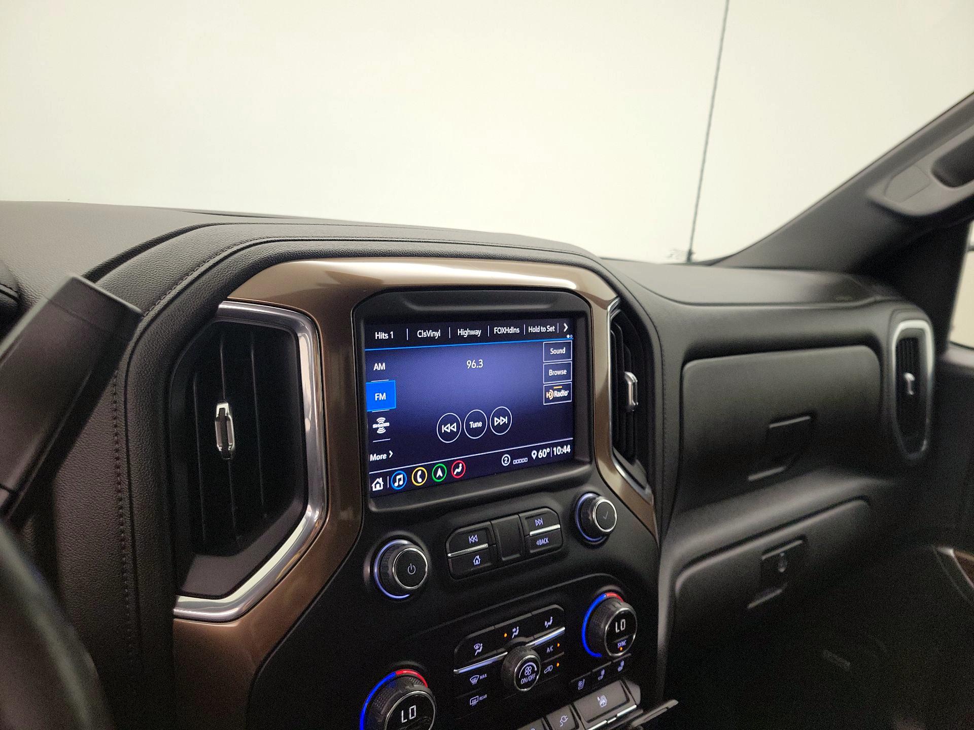 Thumbnail: 2020 Chevrolet Silverado 1500 - 16