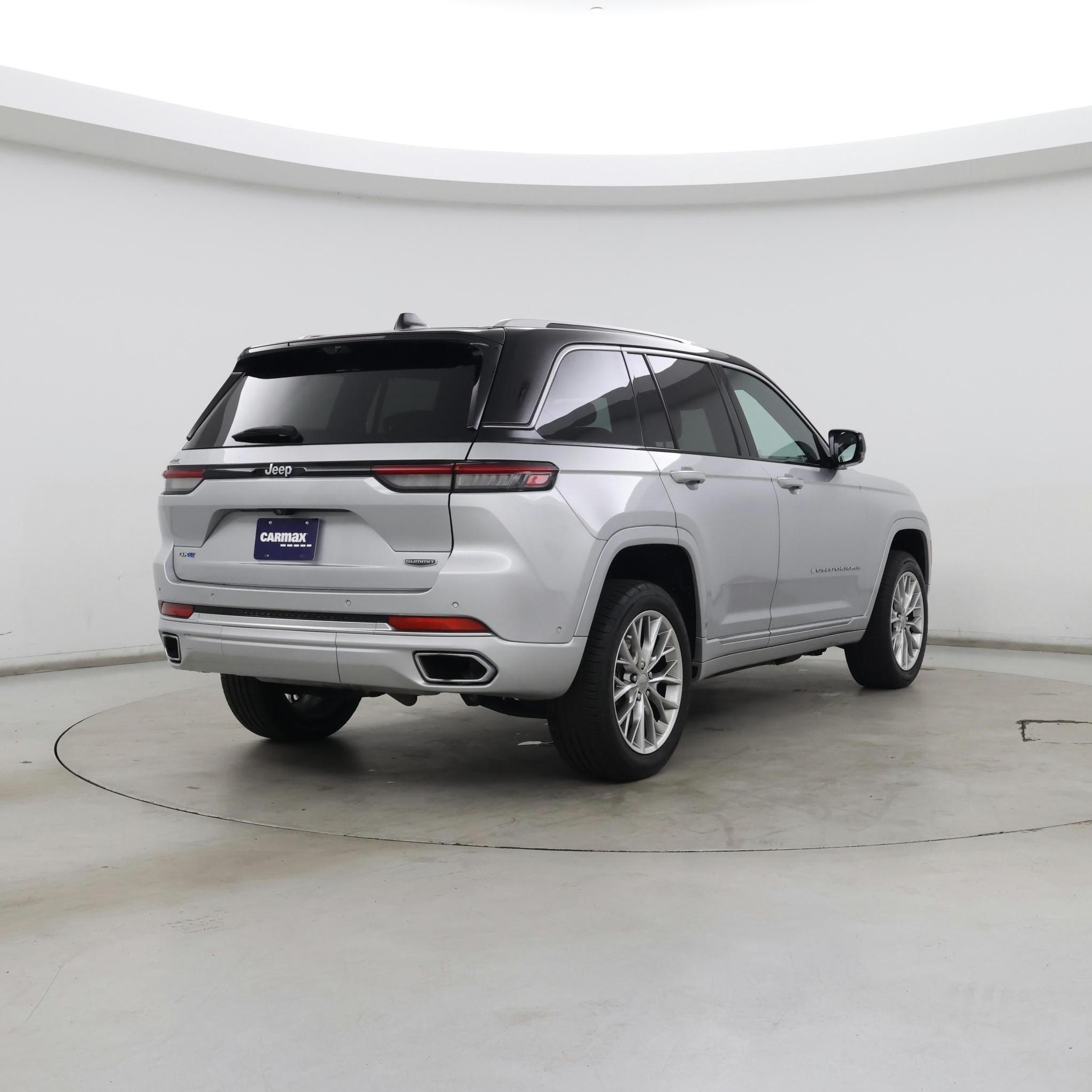 Thumbnail: 2023 Jeep Grand Cherokee - 8