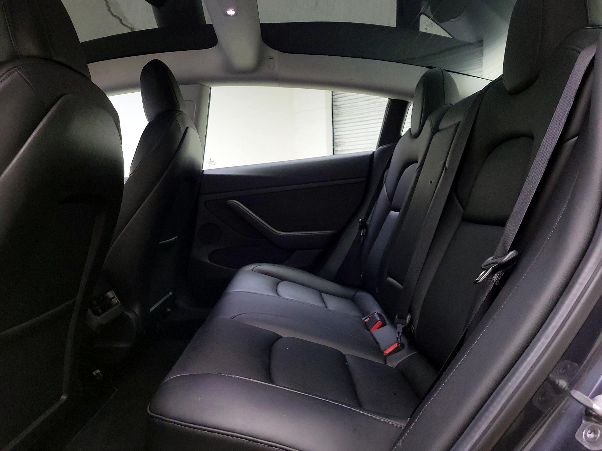 Thumbnail: 2022 Tesla Model 3 - 20