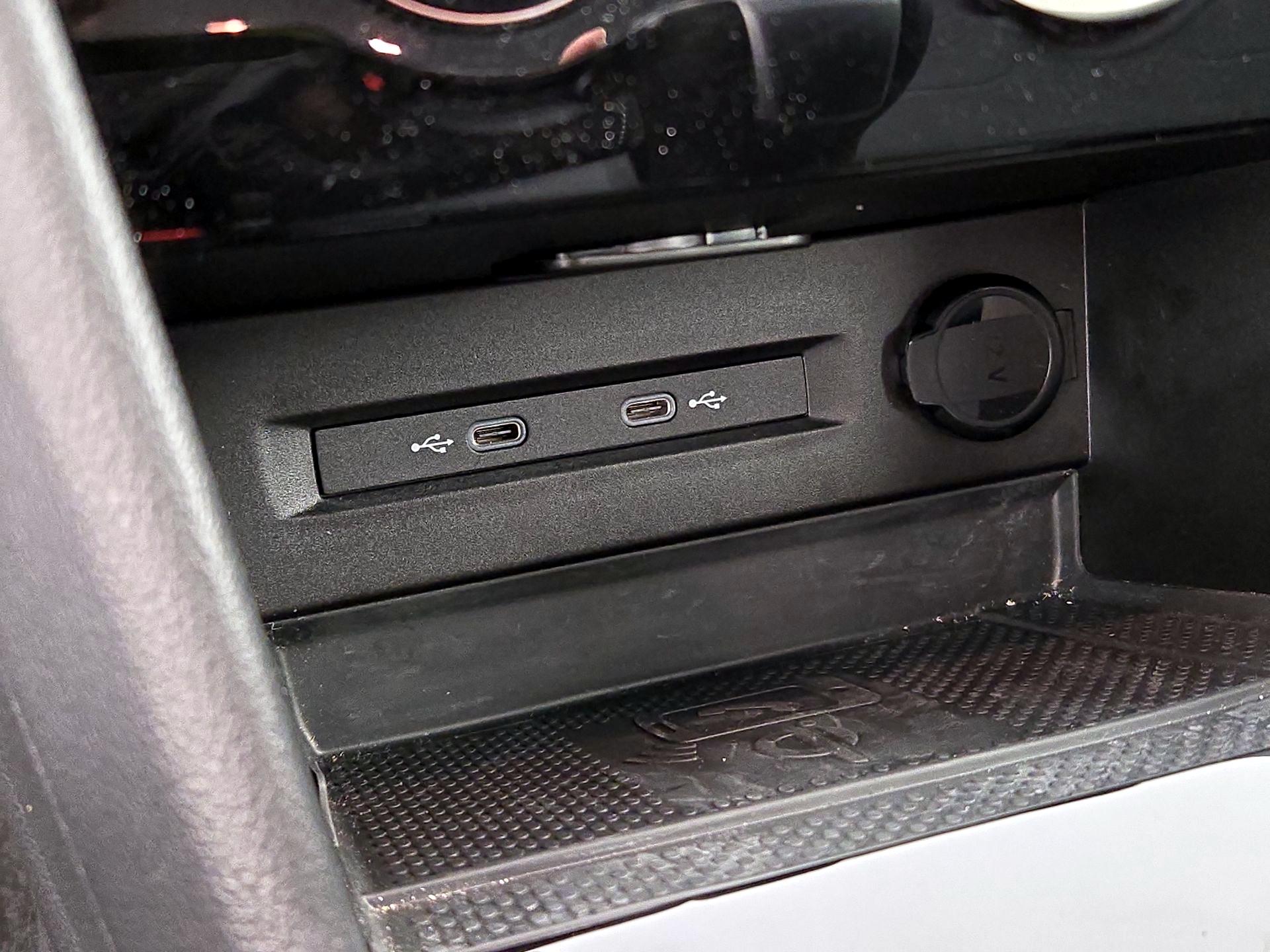 Thumbnail: 2024 Volkswagen Taos - 18