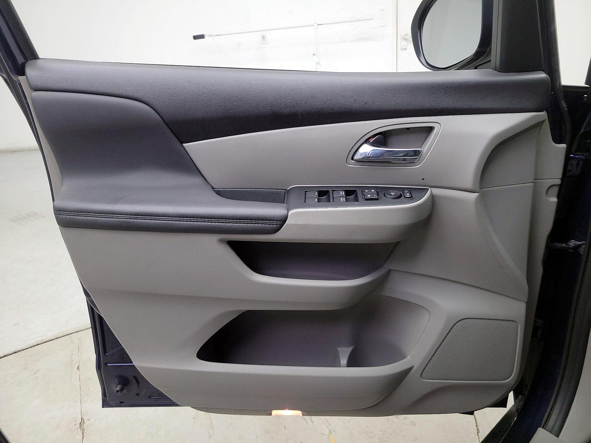 Thumbnail: 2016 Honda Odyssey - 12