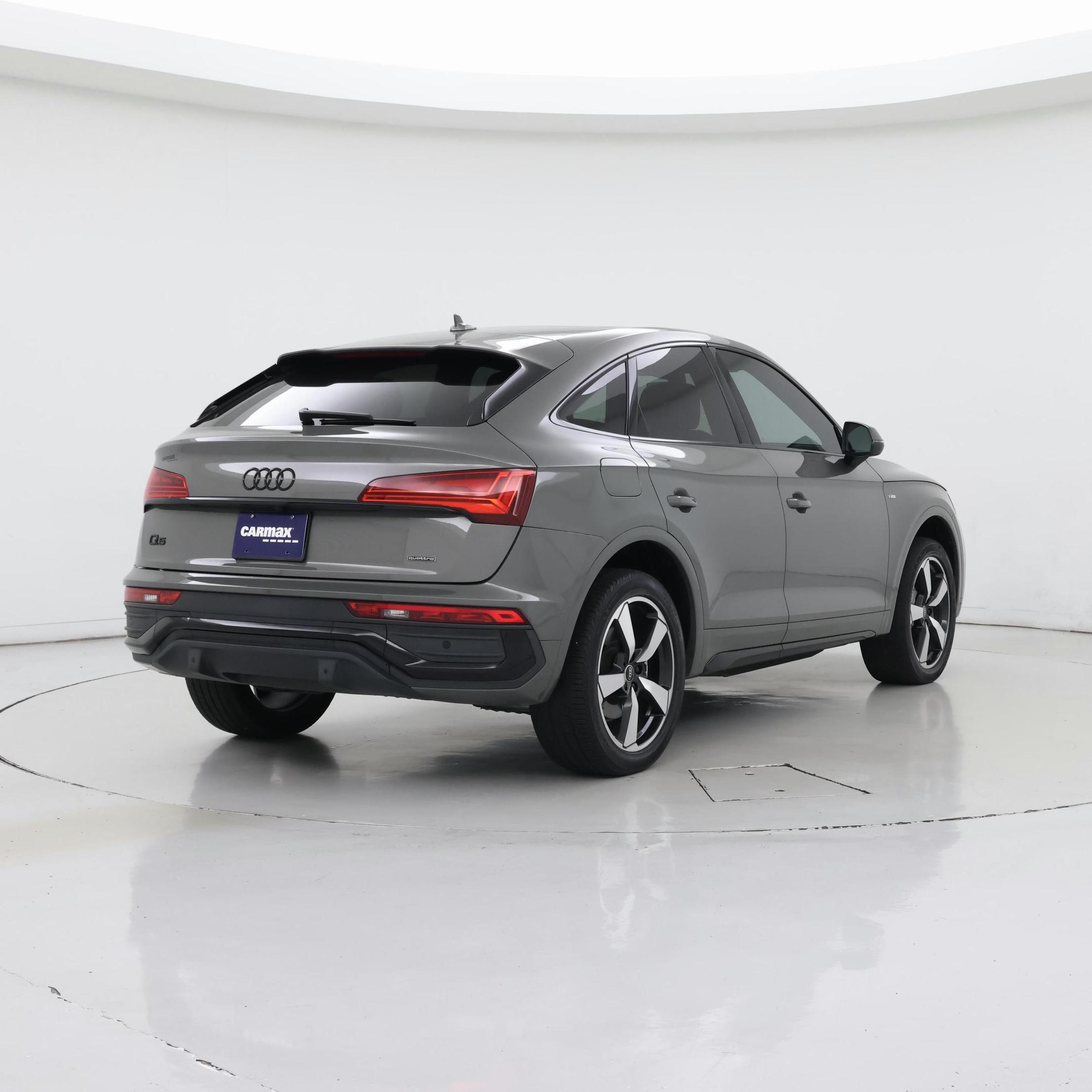 Thumbnail: 2023 Audi Q5 - 8
