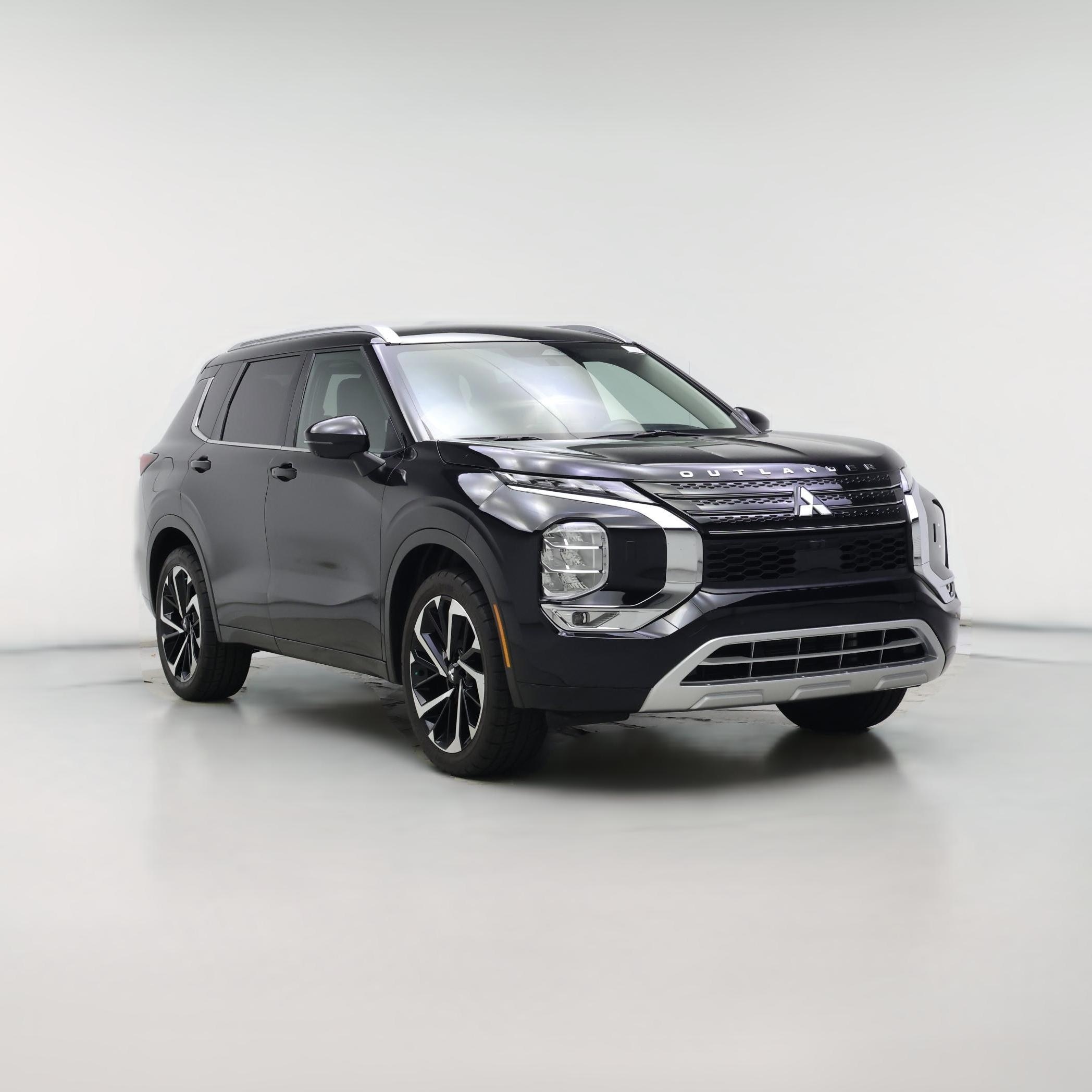Thumbnail: 2022 Mitsubishi Outlander - 1