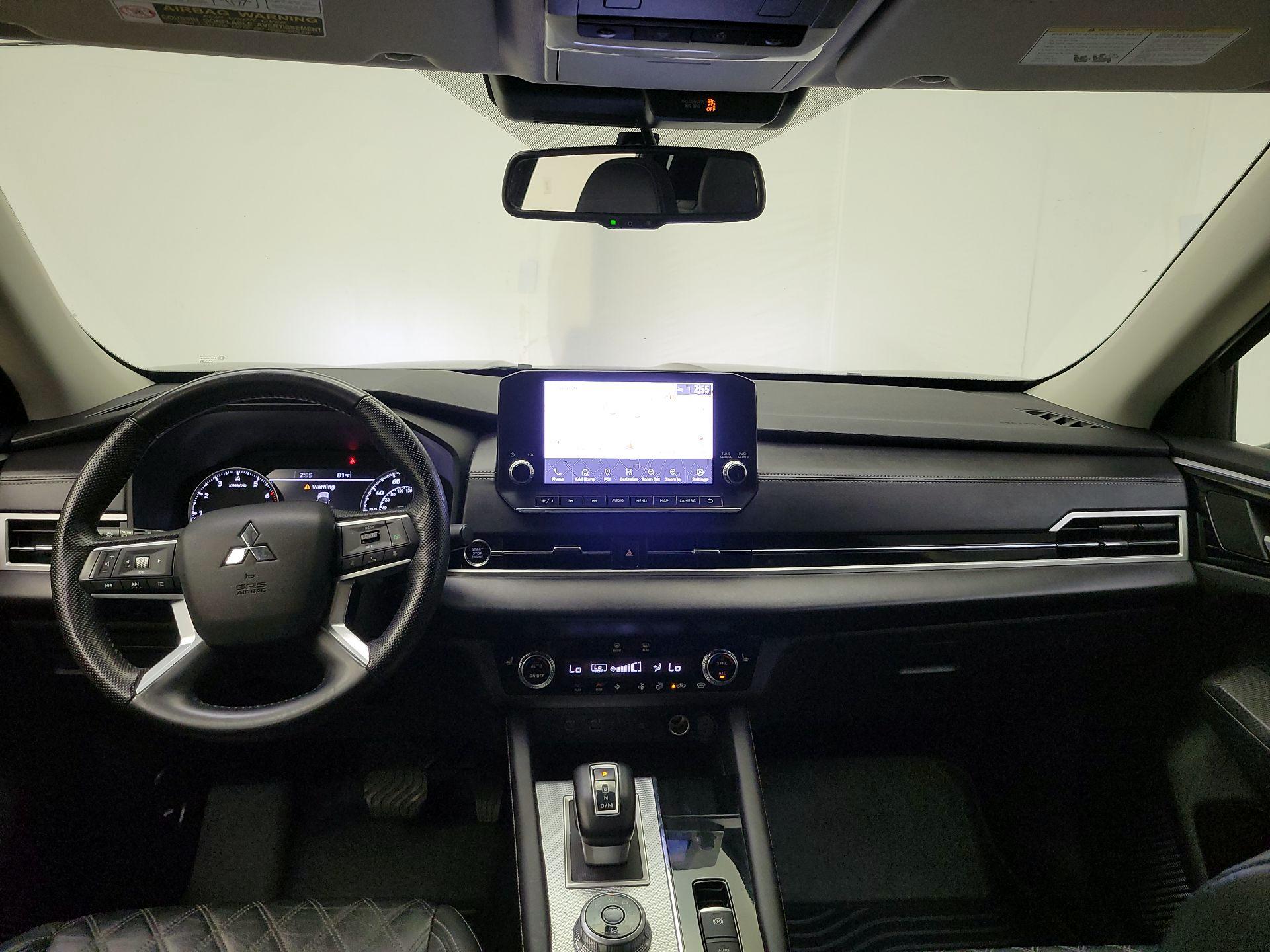 Thumbnail: 2022 Mitsubishi Outlander - 9