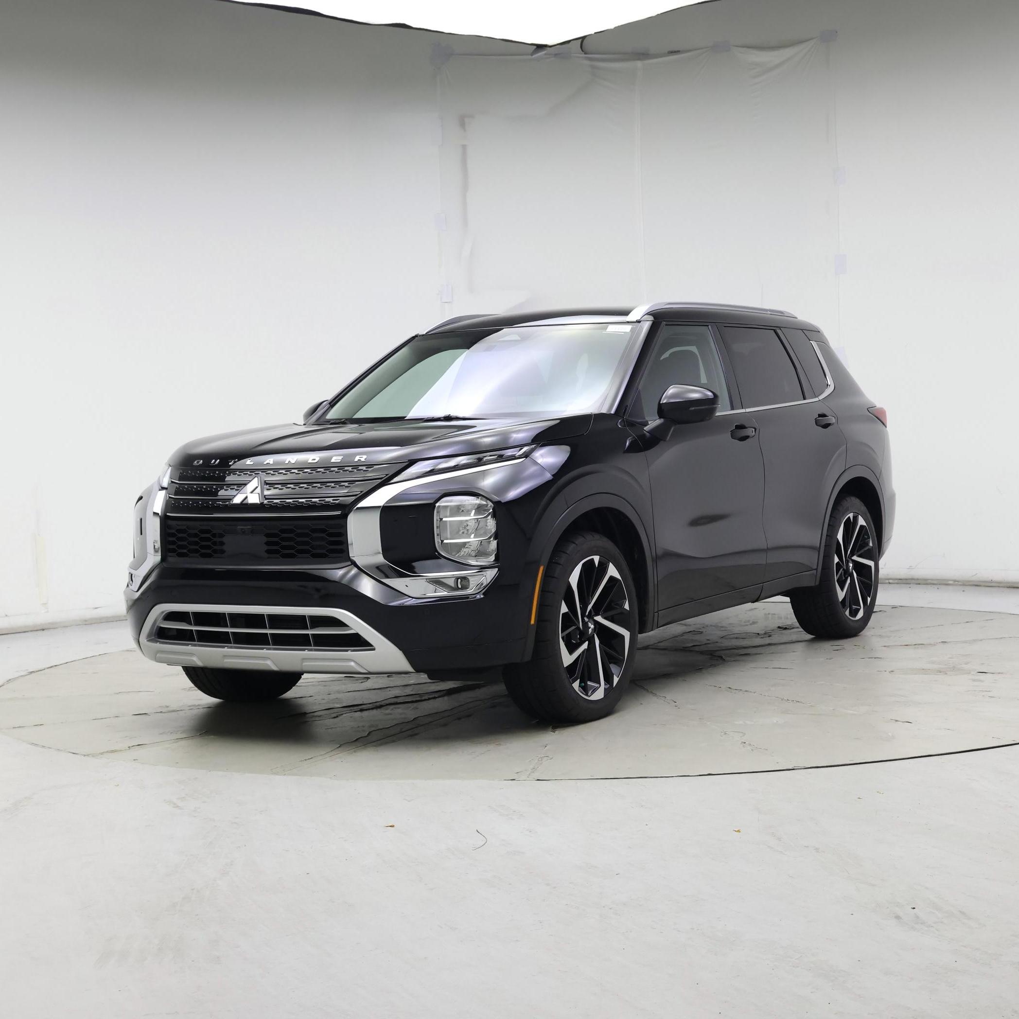 Thumbnail: 2022 Mitsubishi Outlander - 4