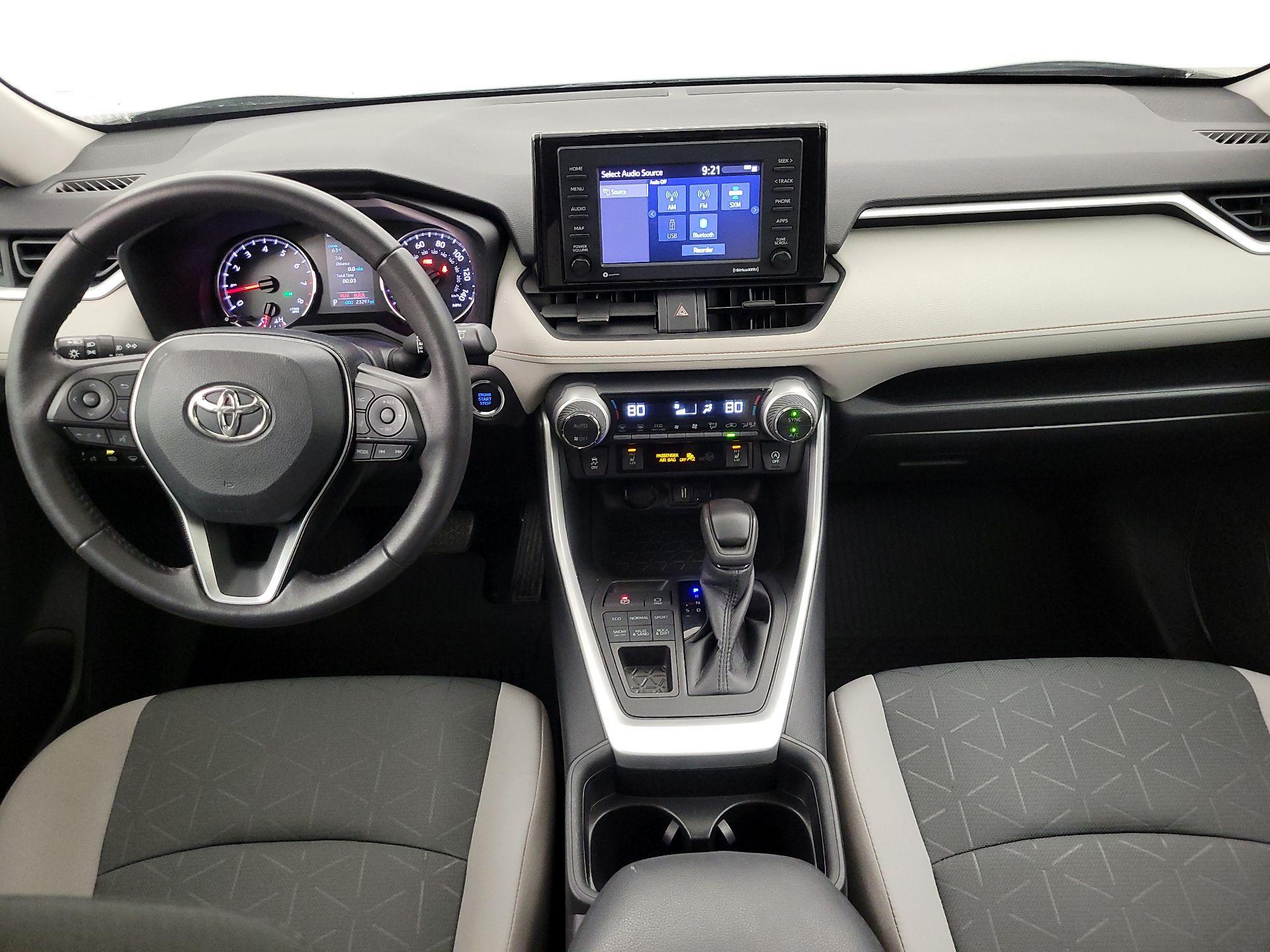 Thumbnail: 2021 Toyota RAV4 - 9