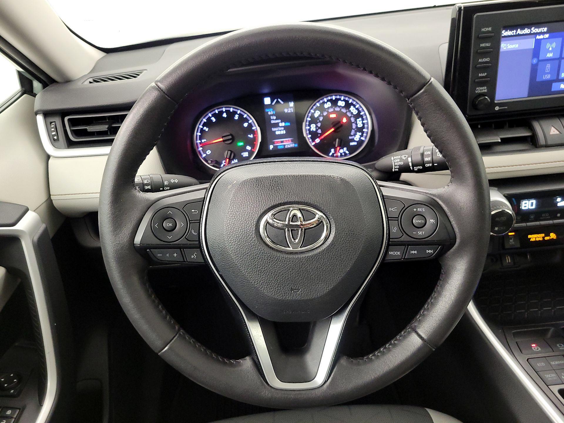 Thumbnail: 2021 Toyota RAV4 - 10