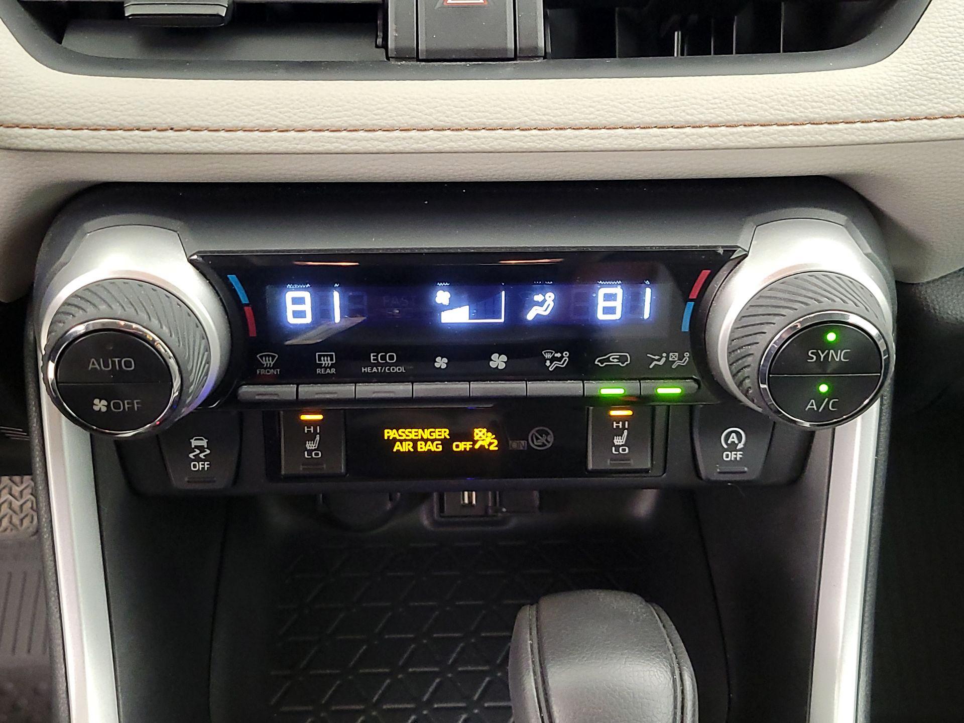 Thumbnail: 2021 Toyota RAV4 - 16