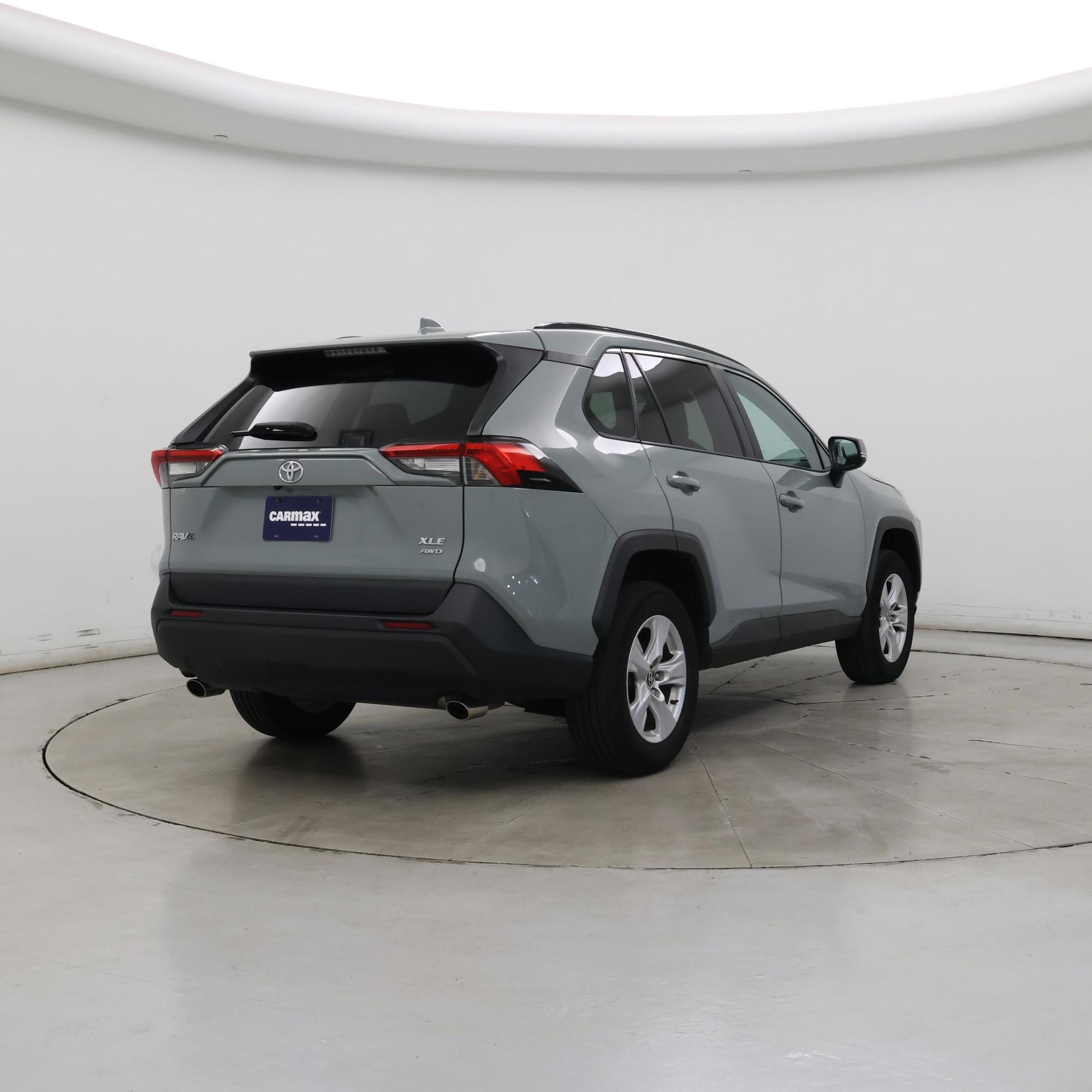 Thumbnail: 2021 Toyota RAV4 - 8