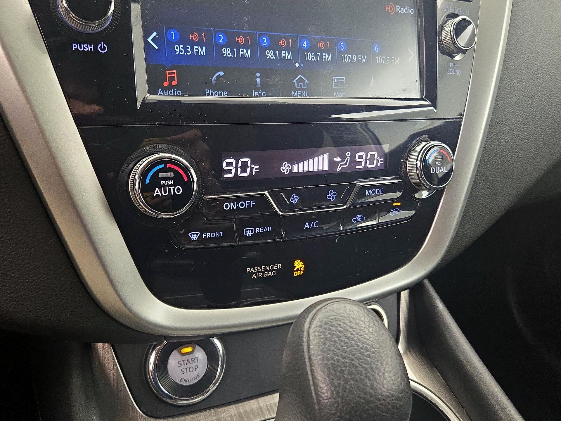 Thumbnail: 2017 Nissan Murano - 17