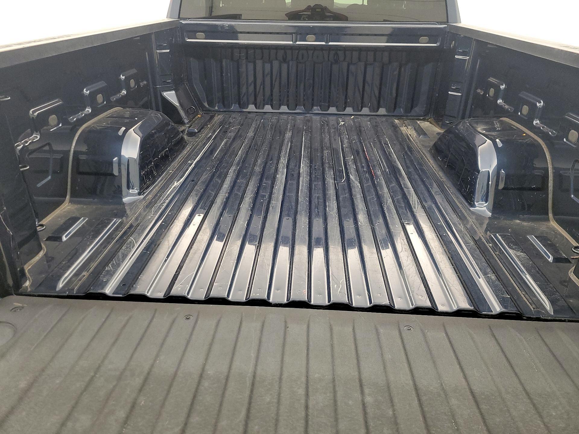 Thumbnail: 2021 Chevrolet Silverado 1500 - 20