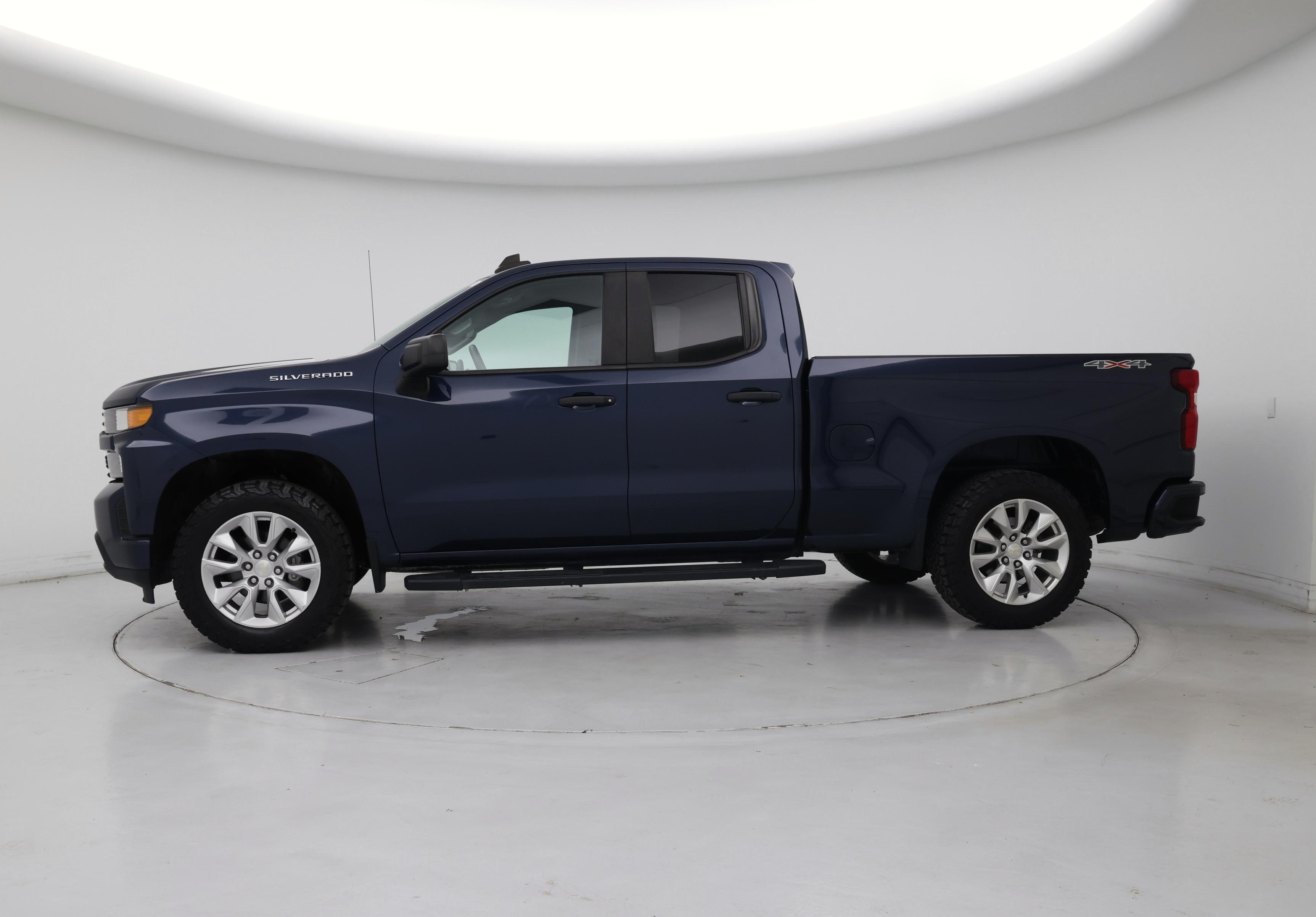 Thumbnail: 2021 Chevrolet Silverado 1500 - 3