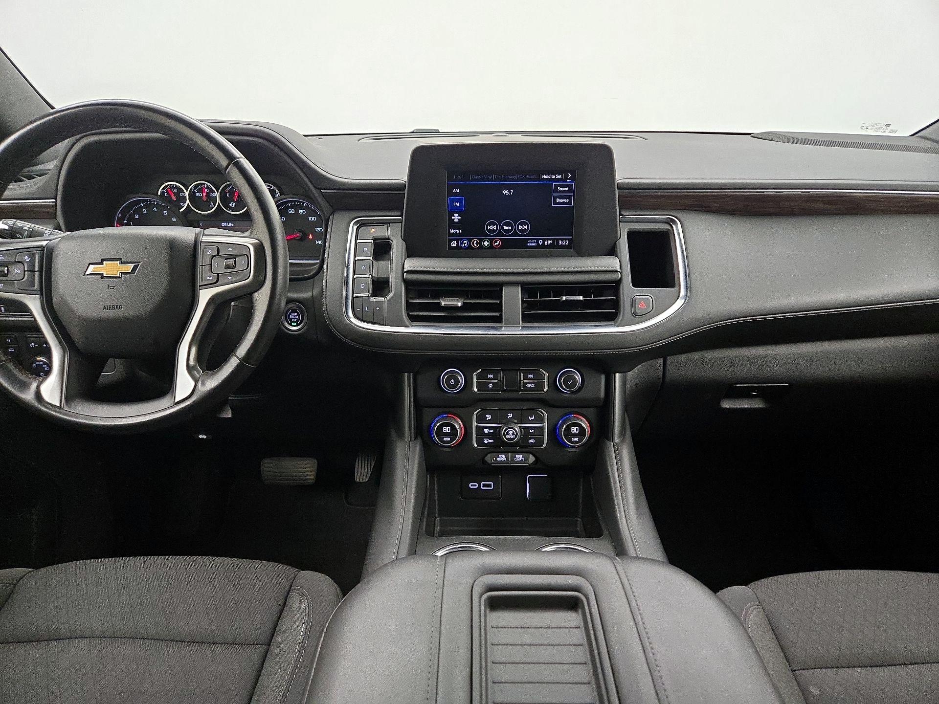 Thumbnail: 2022 Chevrolet Suburban - 9