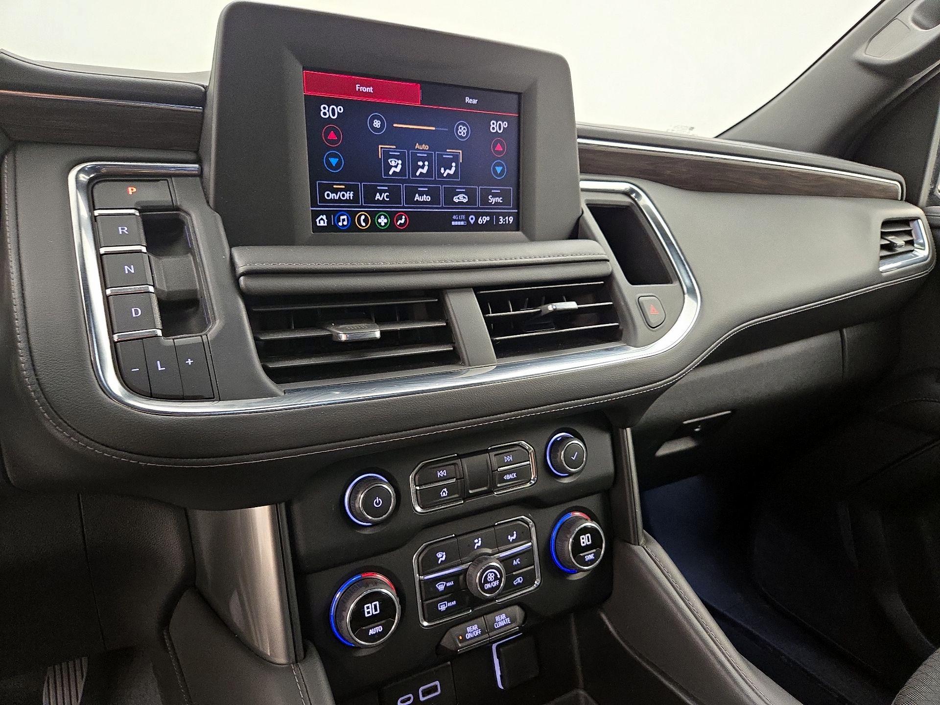 Thumbnail: 2022 Chevrolet Suburban - 16