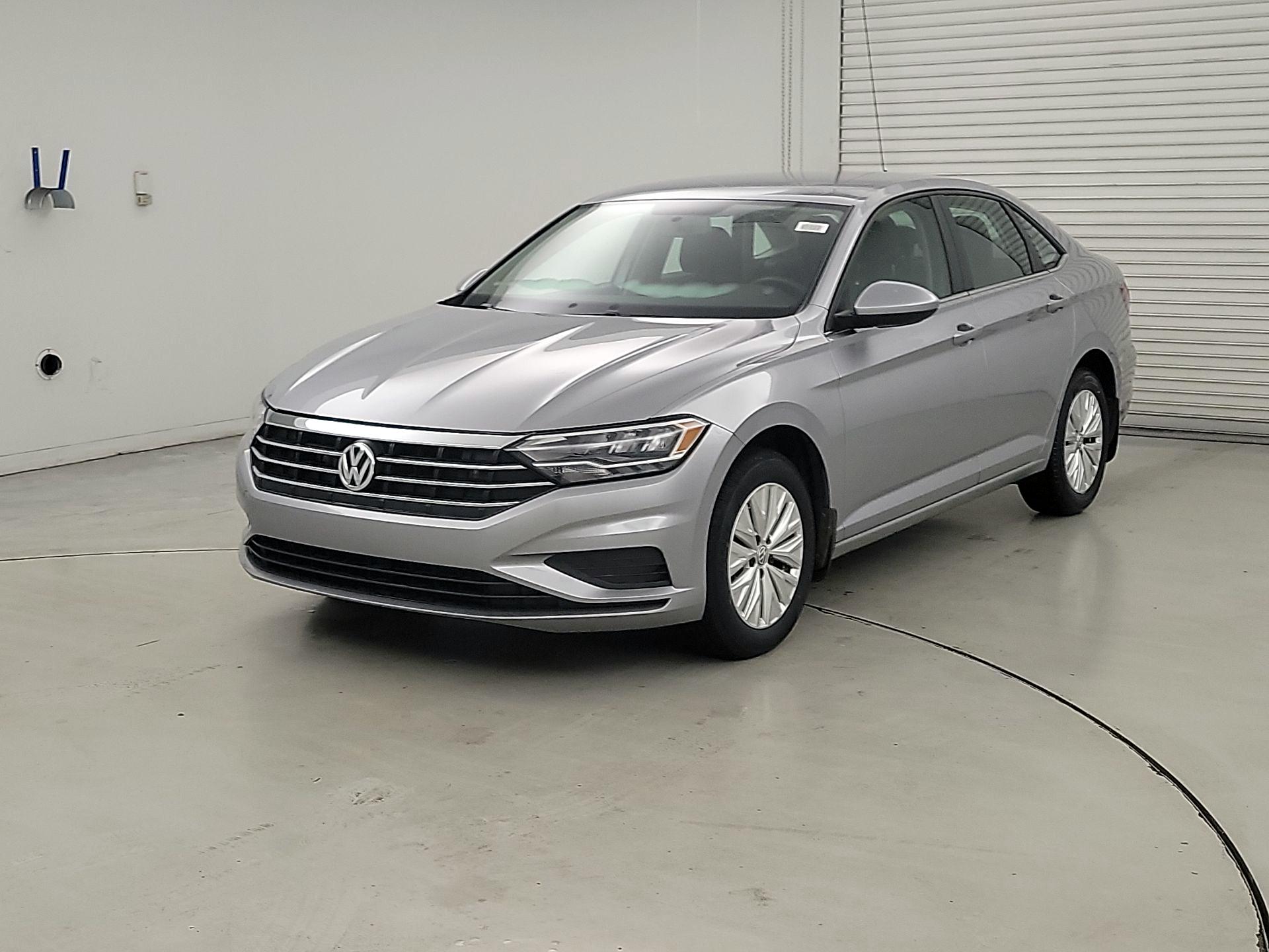 Thumbnail: 2020 Volkswagen Jetta - 3