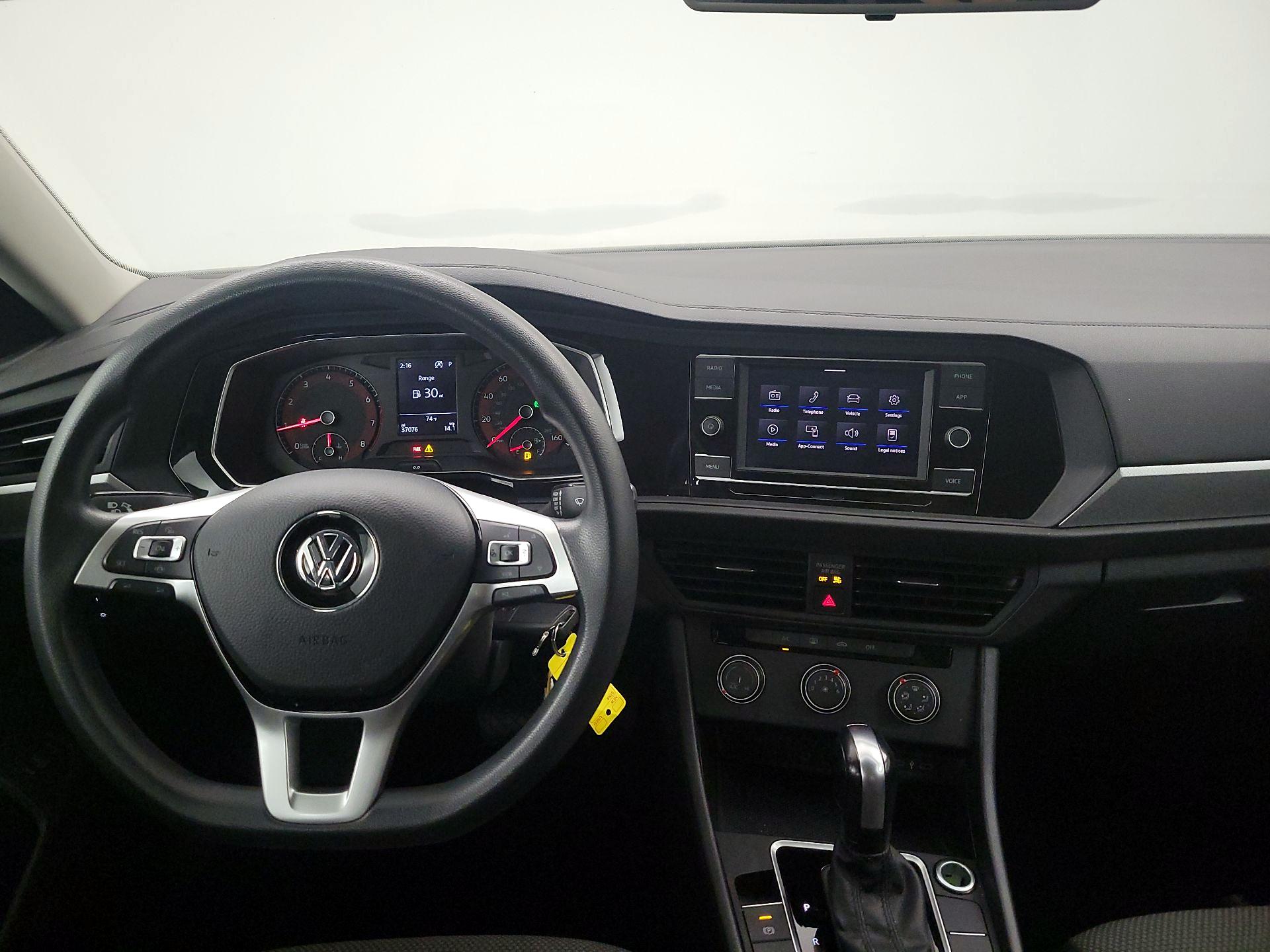 Thumbnail: 2020 Volkswagen Jetta - 8