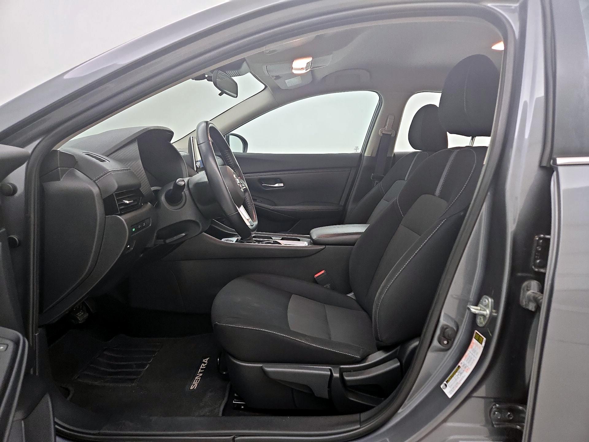 Thumbnail: 2022 Nissan Sentra - 11