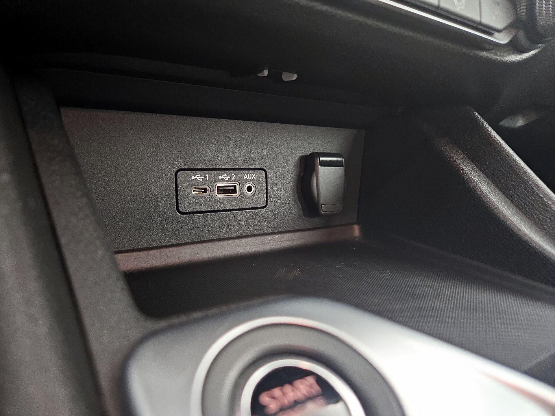 Thumbnail: 2022 Nissan Sentra - 18