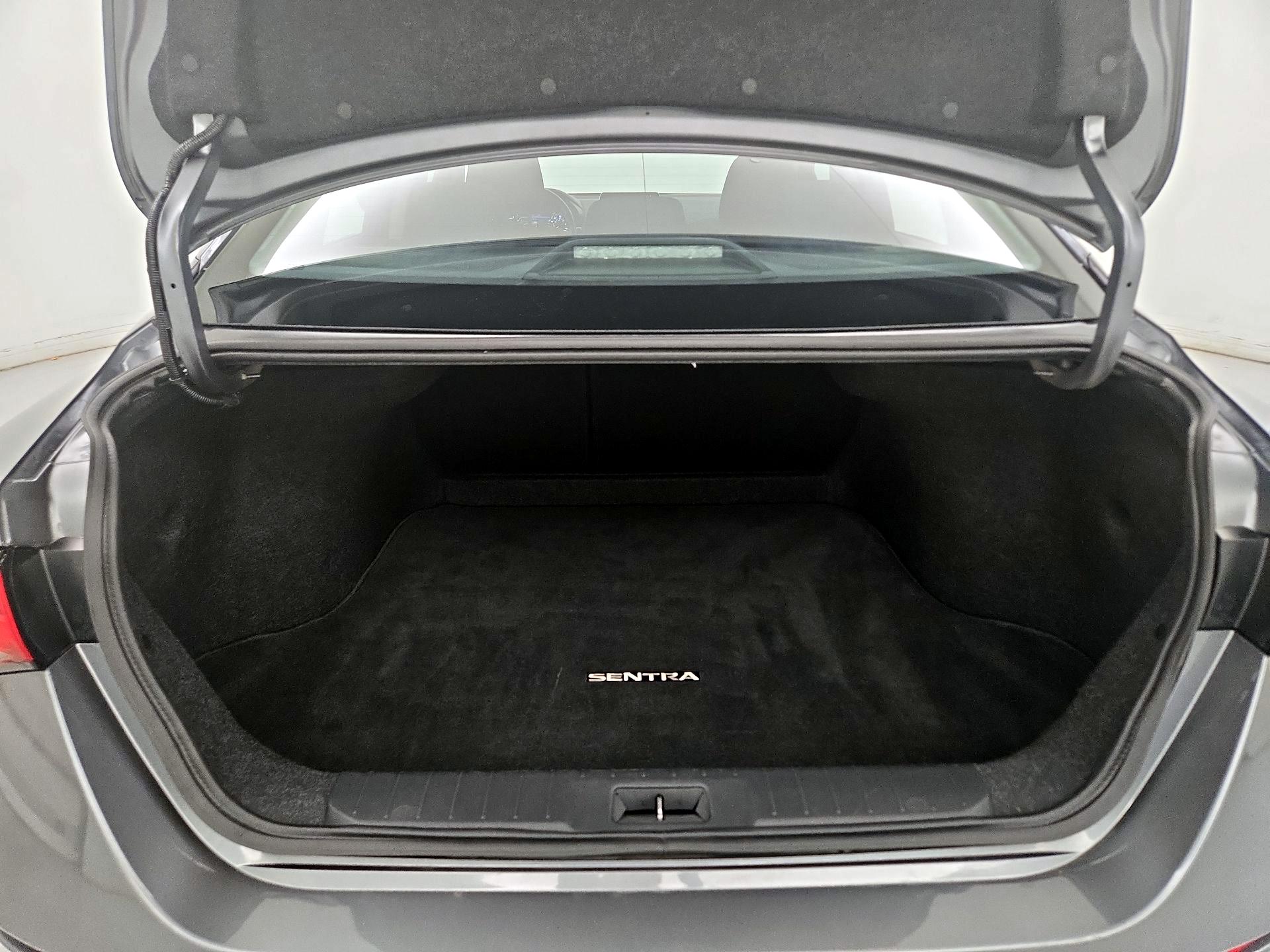 Thumbnail: 2022 Nissan Sentra - 20