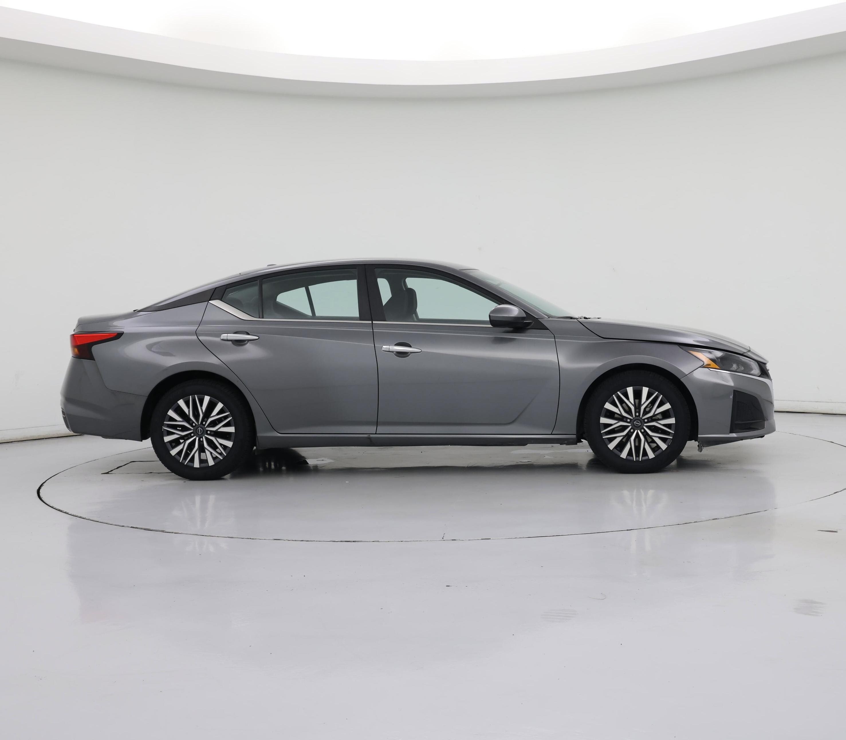 Thumbnail: 2023 Nissan Altima - 7