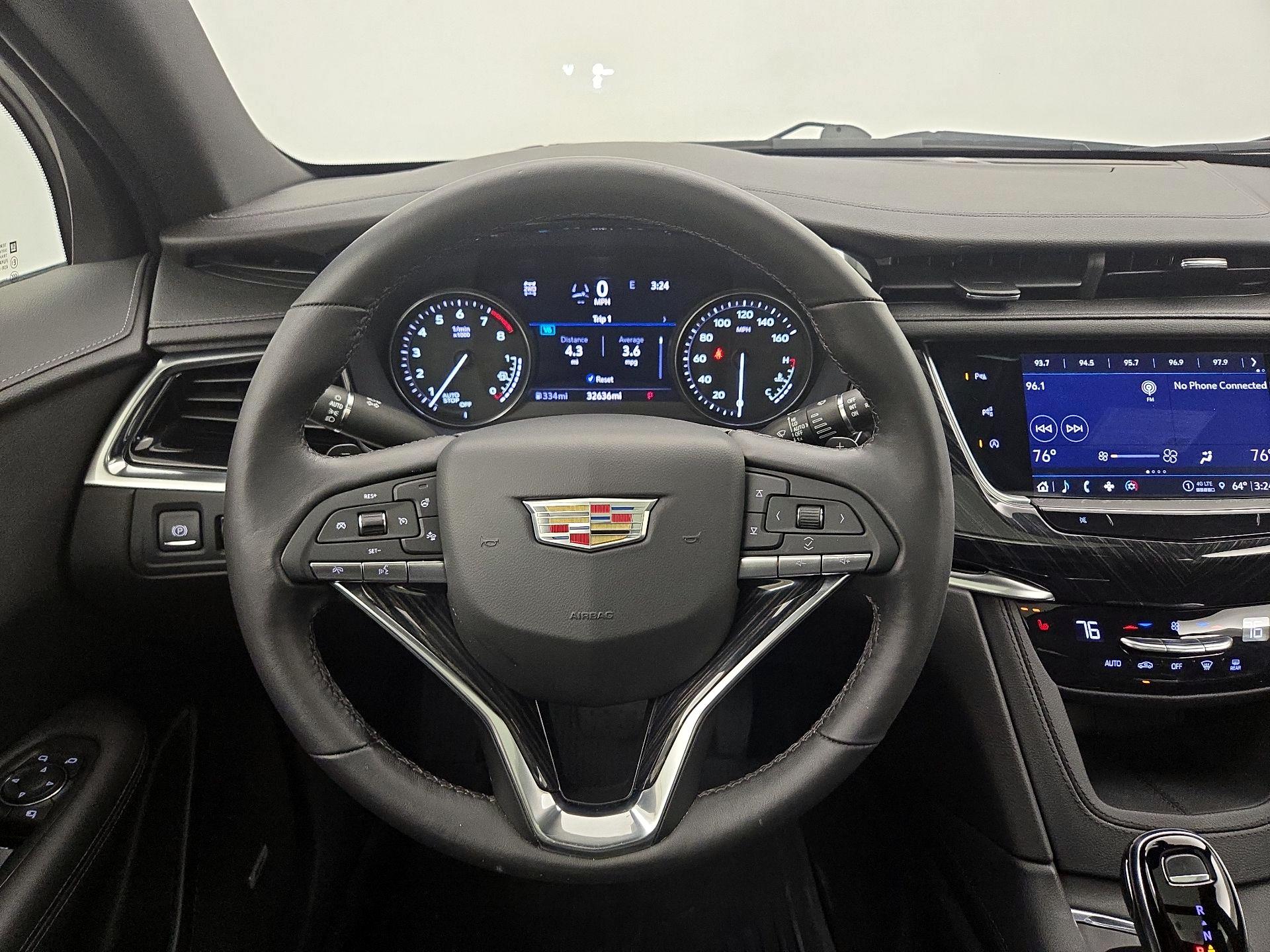 Thumbnail: 2022 Cadillac XT6 - 10
