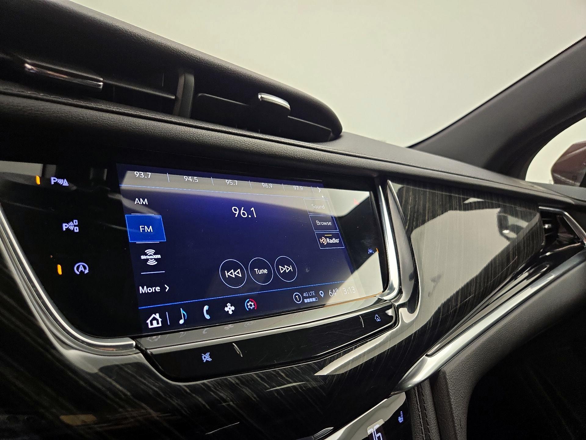 Thumbnail: 2022 Cadillac XT6 - 15