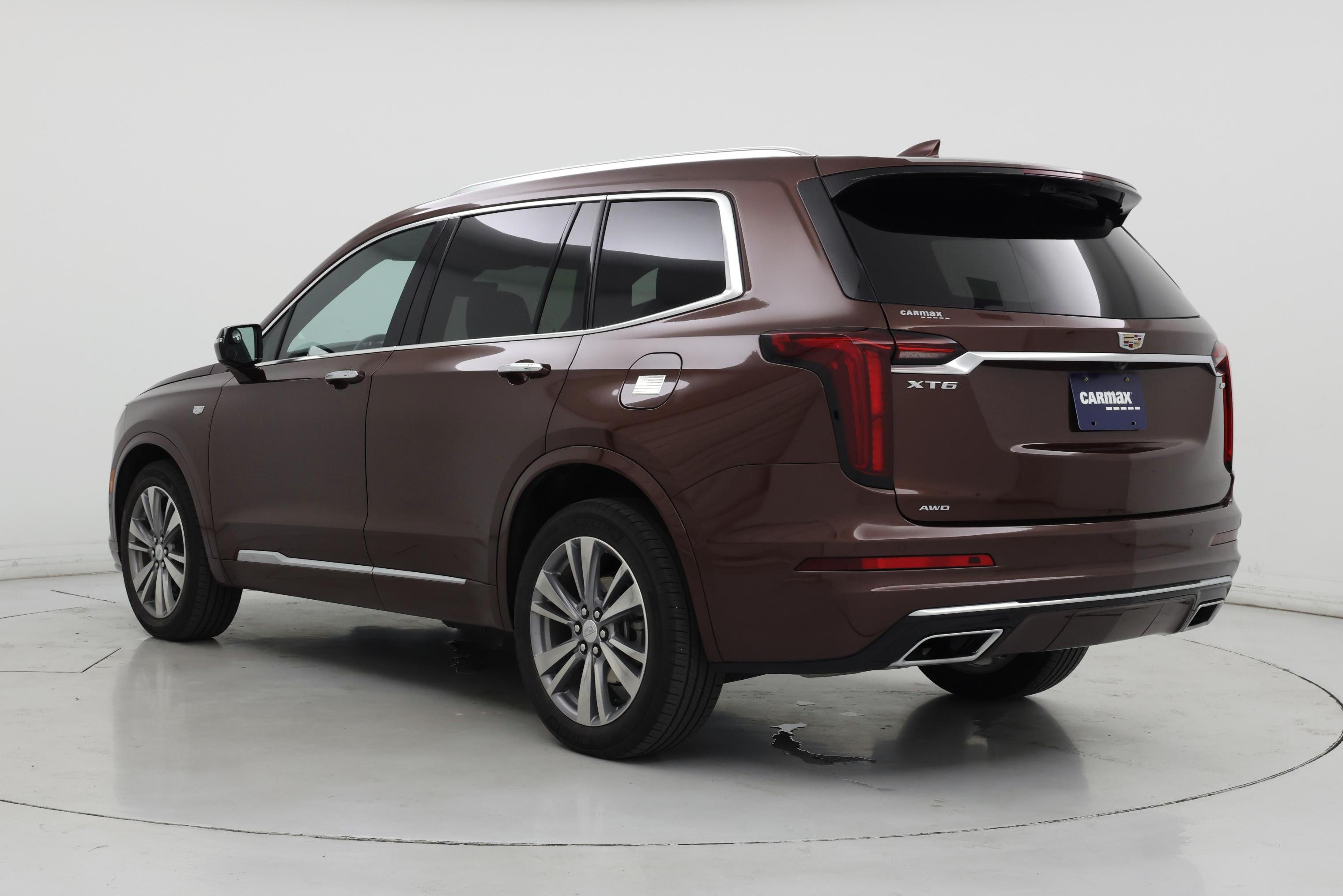 Thumbnail: 2022 Cadillac XT6 - 2