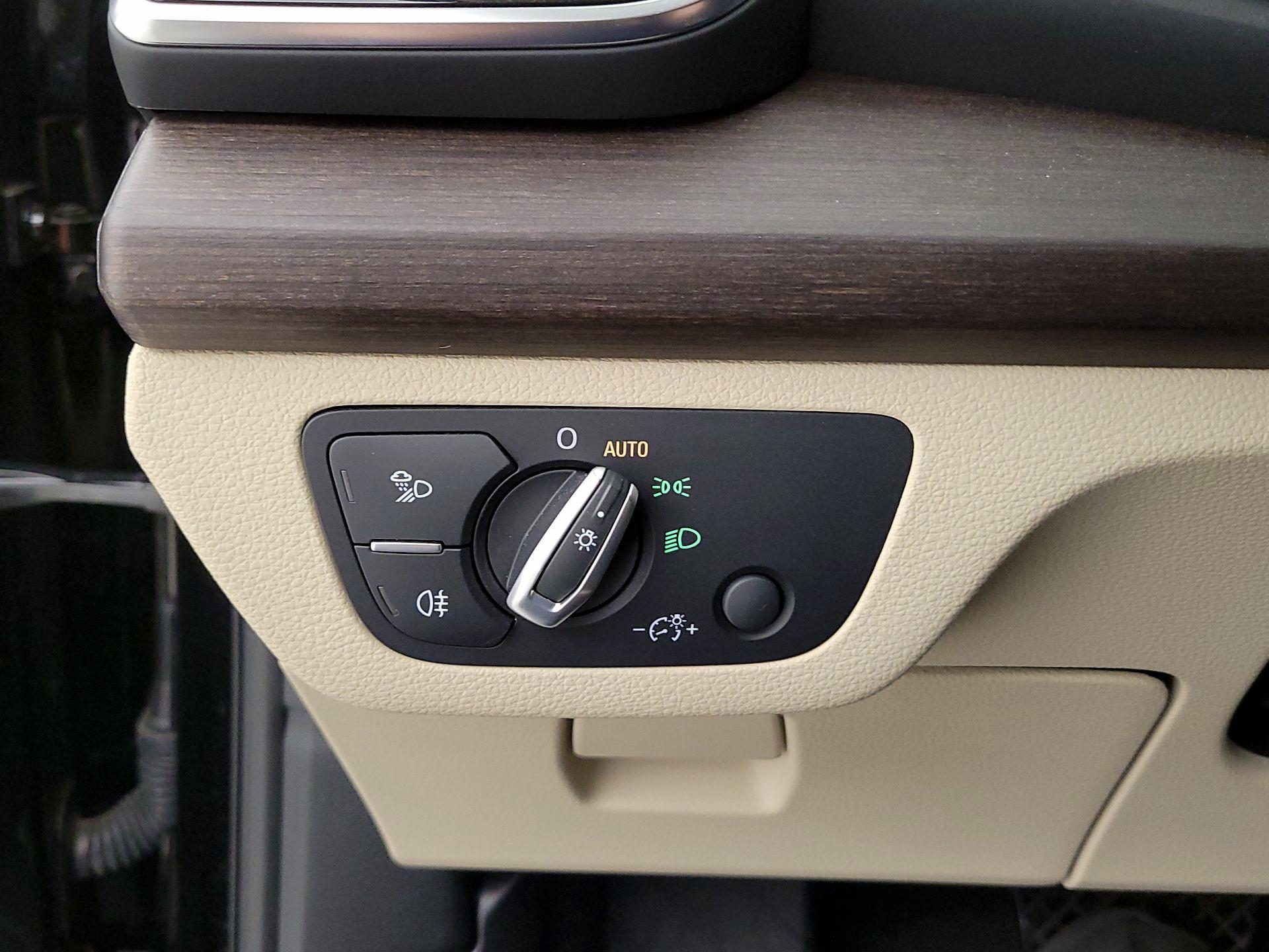 Thumbnail: 2022 Audi Q5 - 13