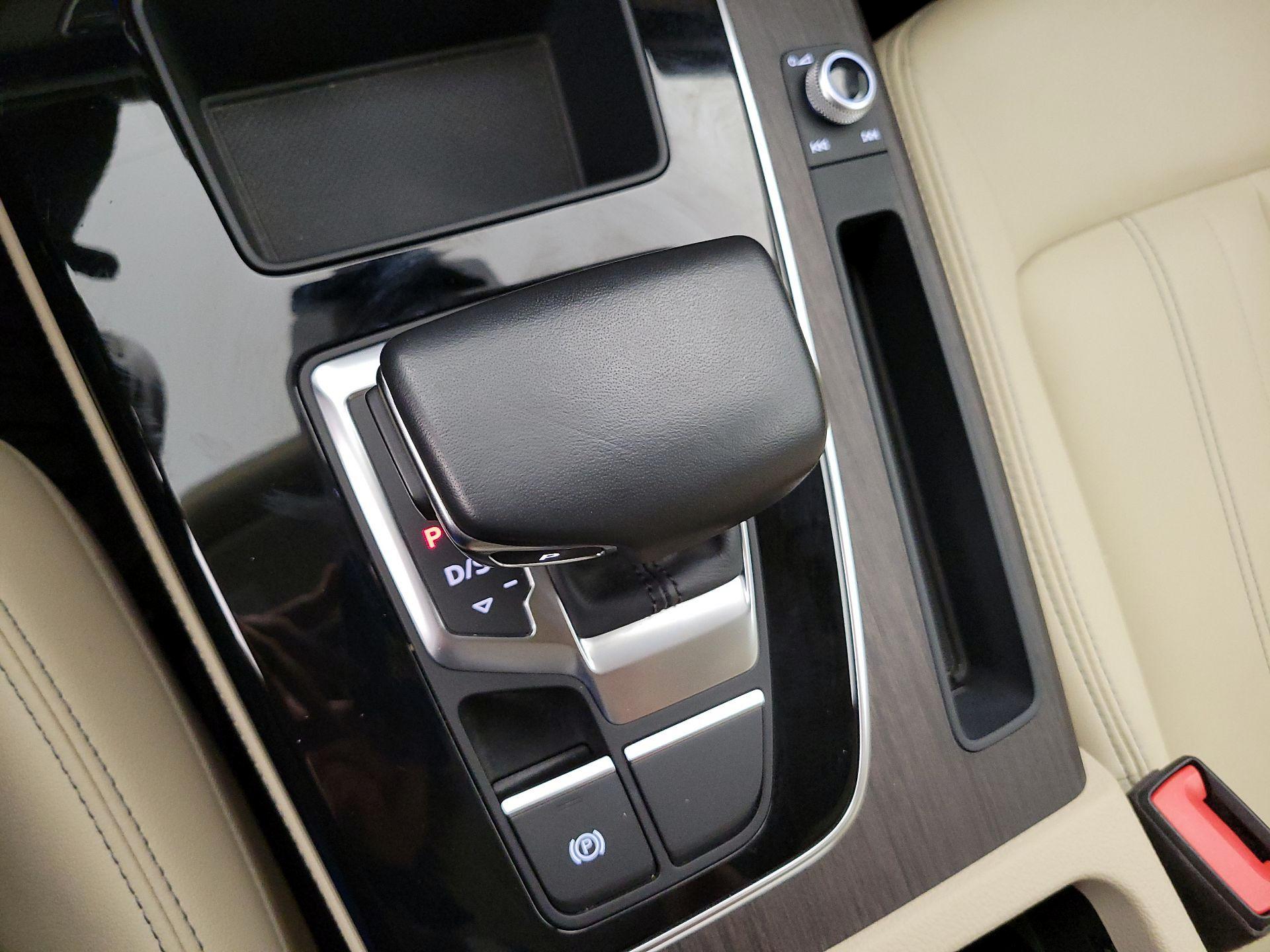 Thumbnail: 2022 Audi Q5 - 17