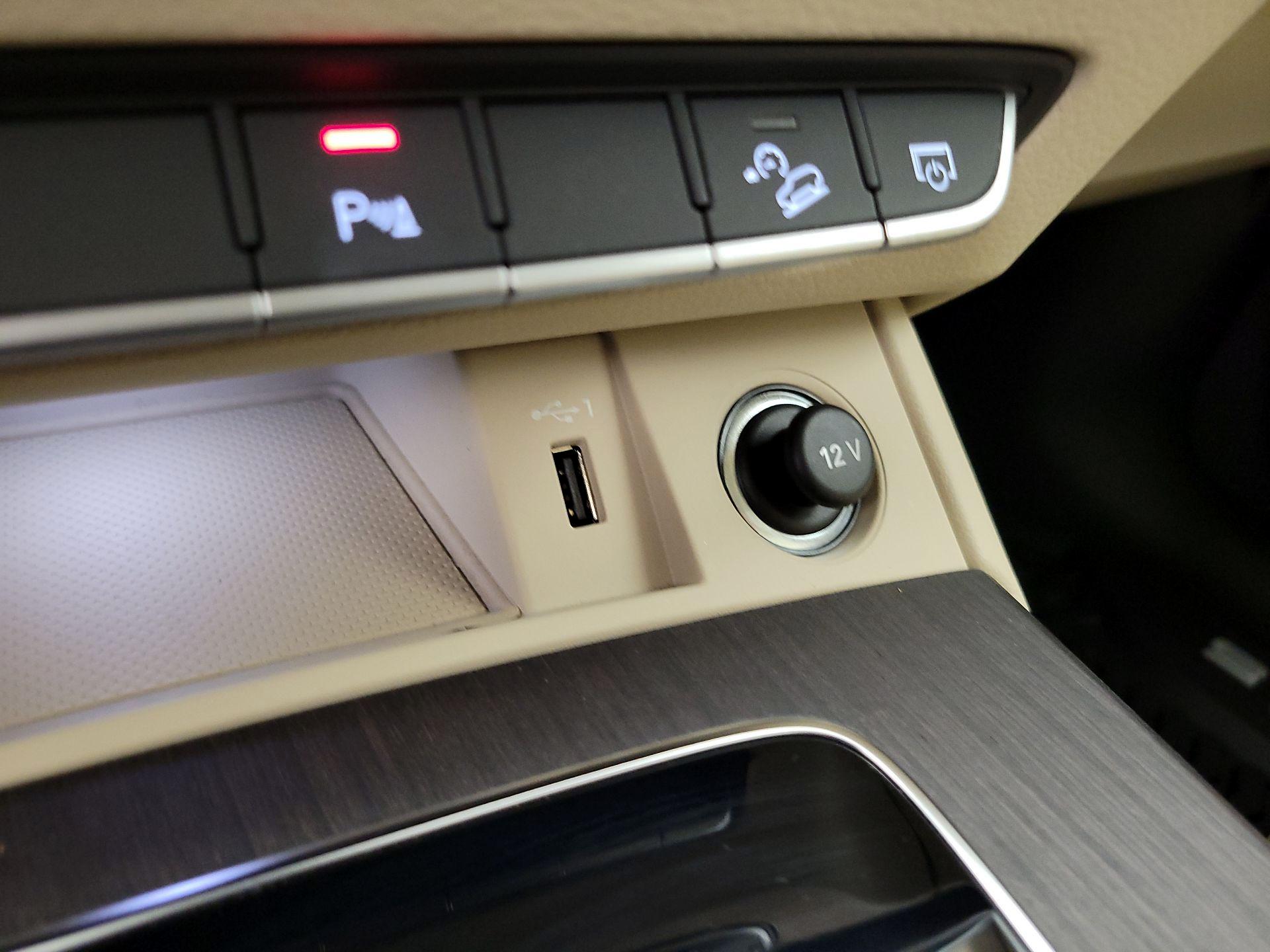 Thumbnail: 2022 Audi Q5 - 18