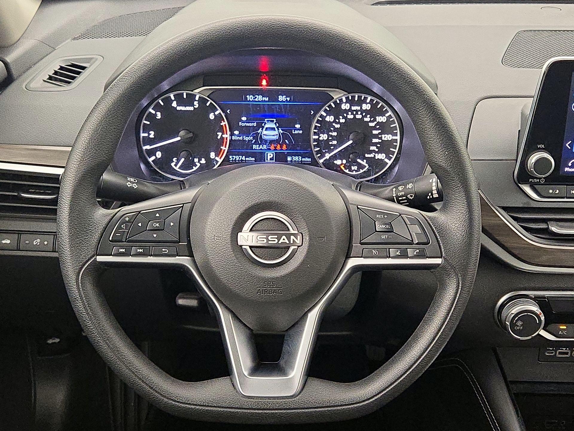Thumbnail: 2023 Nissan Altima - 10