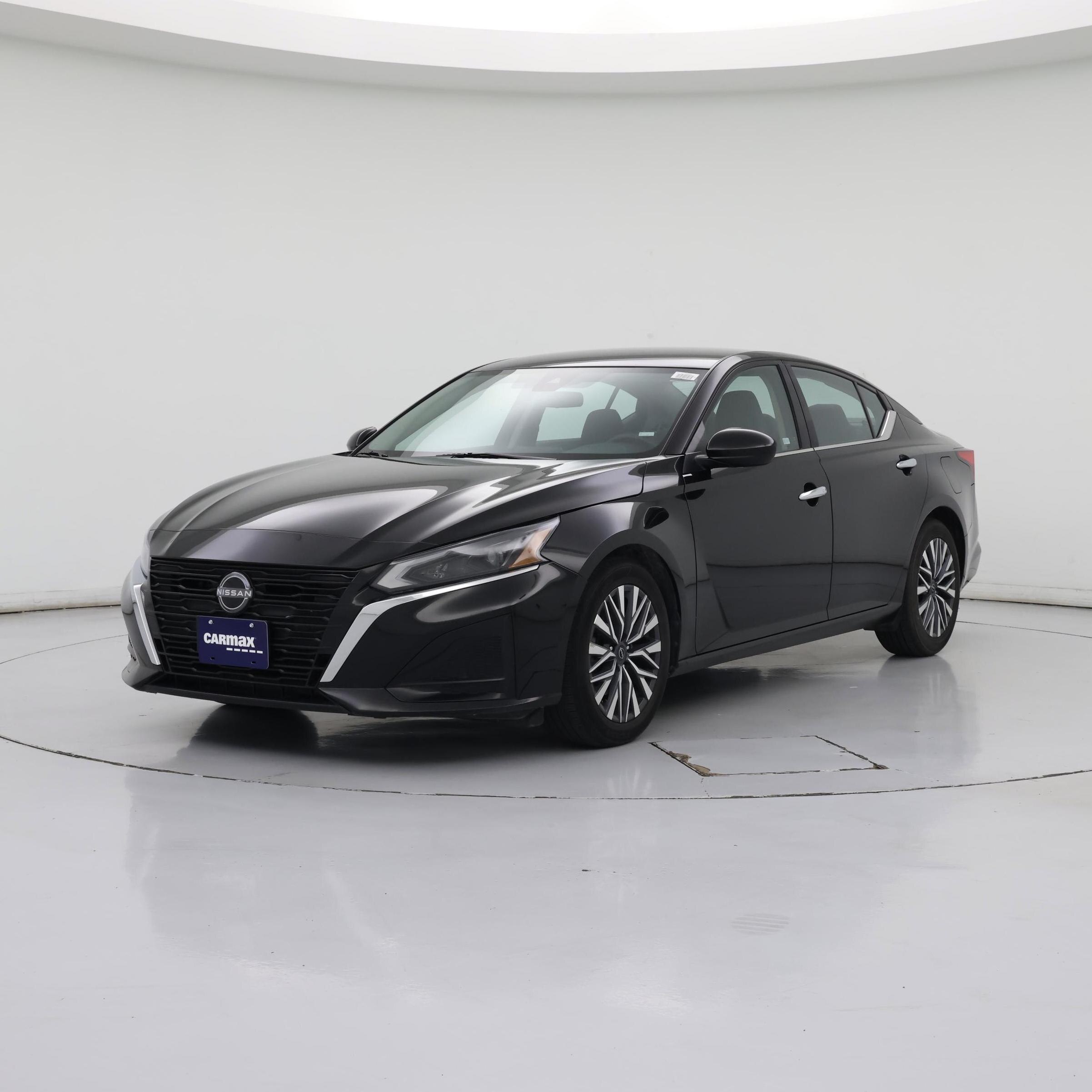 Thumbnail: 2023 Nissan Altima - 4