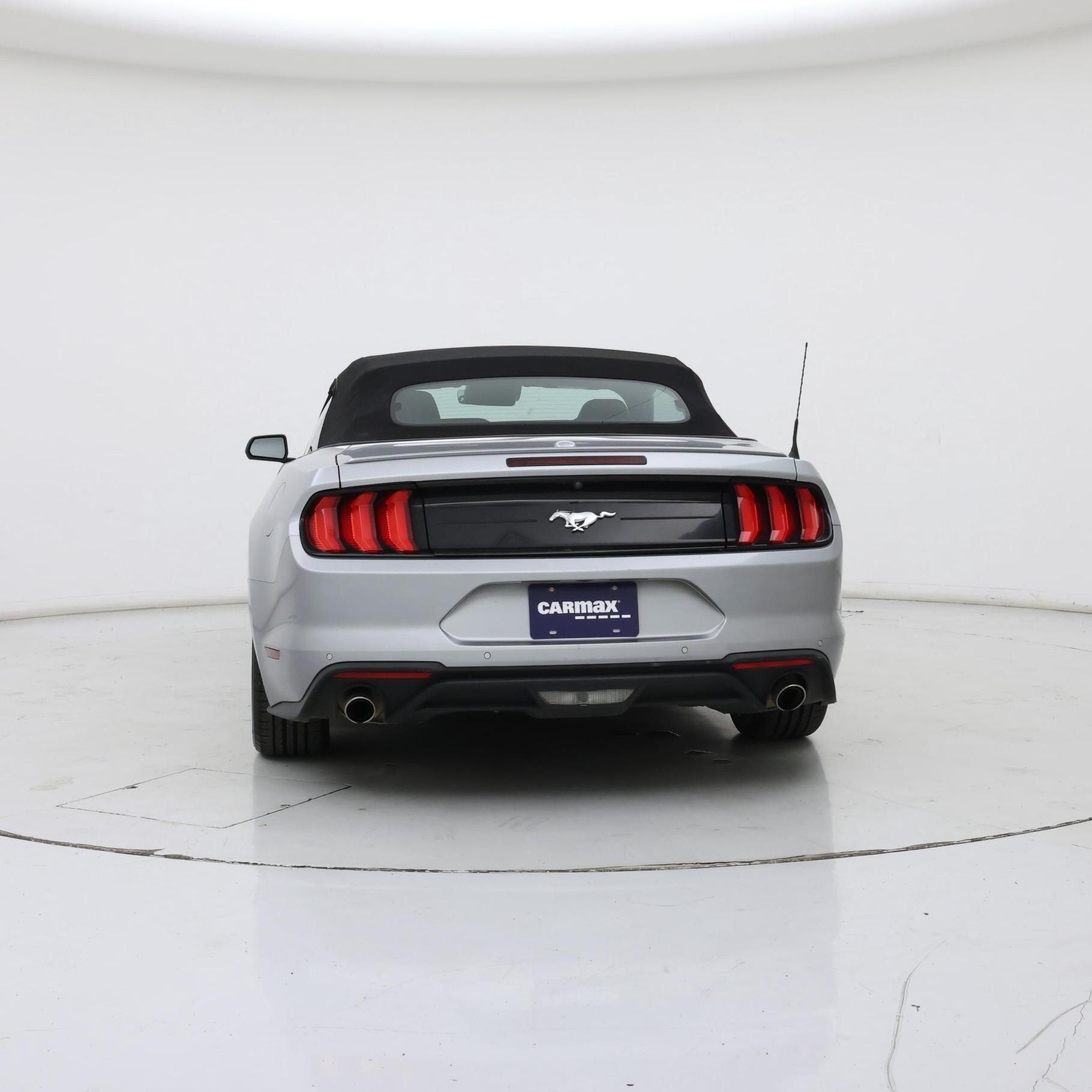 Thumbnail: 2022 Ford Mustang - 6