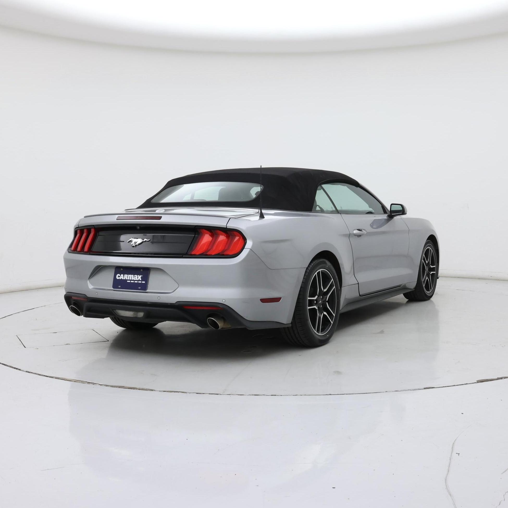 Thumbnail: 2022 Ford Mustang - 8