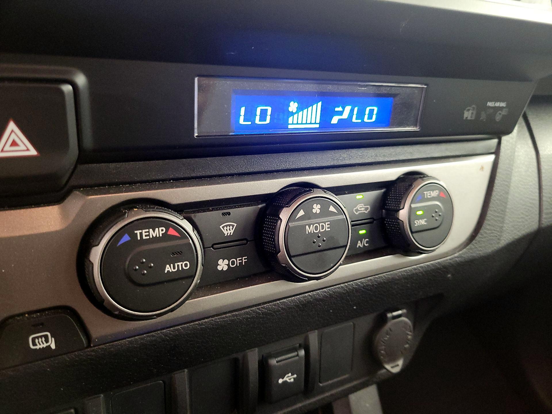 Thumbnail: 2022 Toyota Tacoma - 16