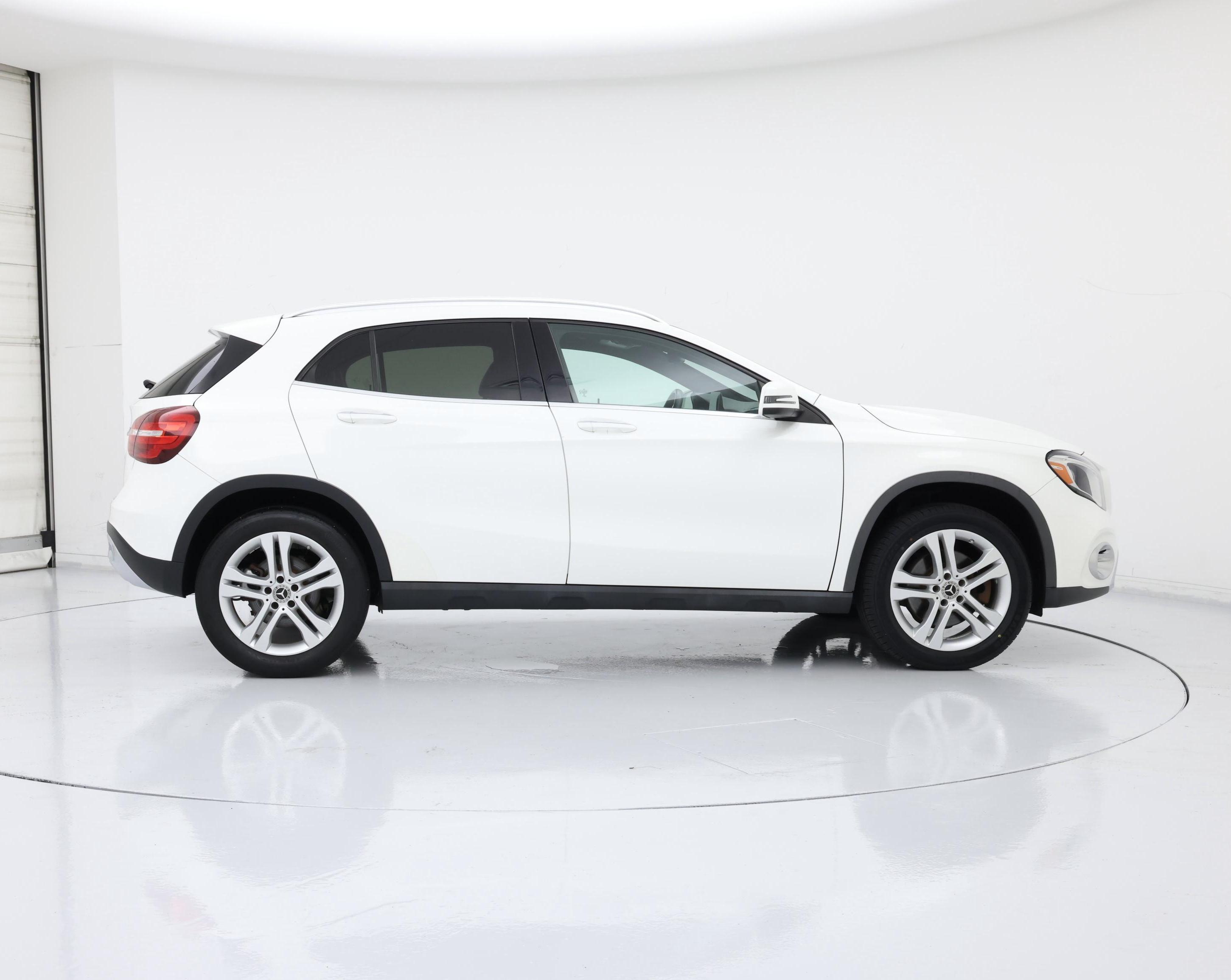 Thumbnail: 2020 Mercedes-Benz GLA - 7