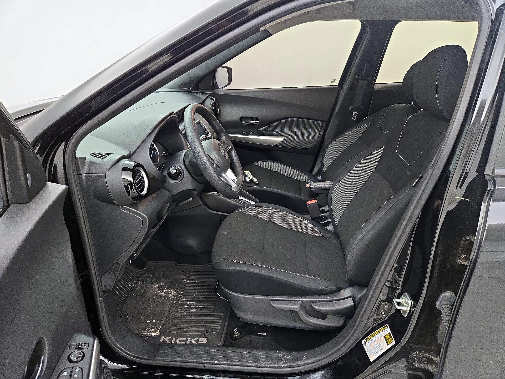 Thumbnail: 2020 Nissan Kicks - 11