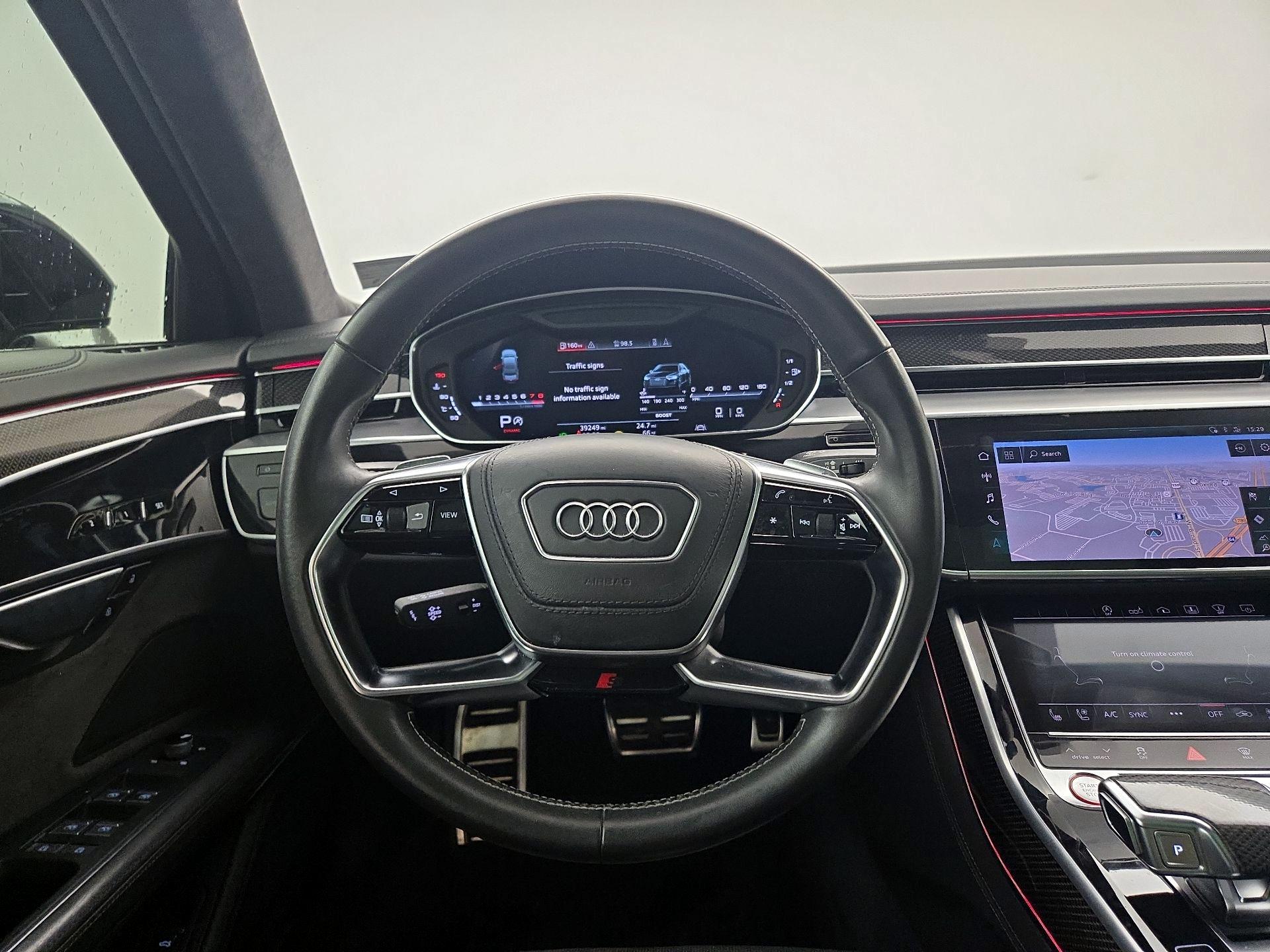 Thumbnail: 2020 Audi S8 - 10