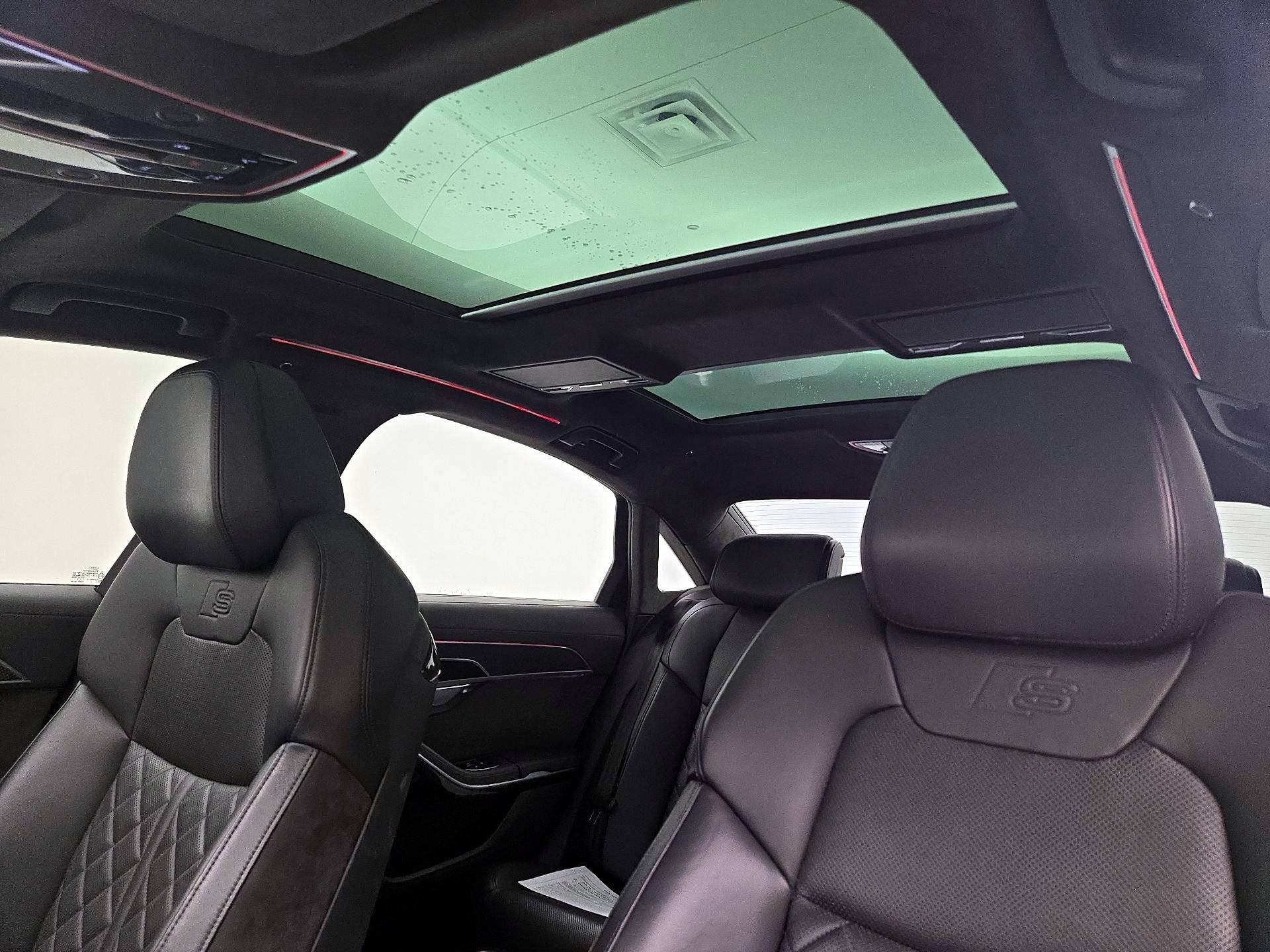 Thumbnail: 2020 Audi S8 - 20