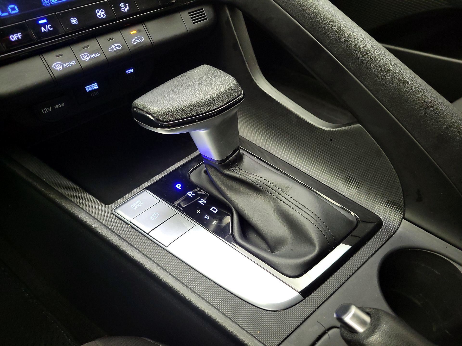 Thumbnail: 2024 Hyundai Elantra - 18