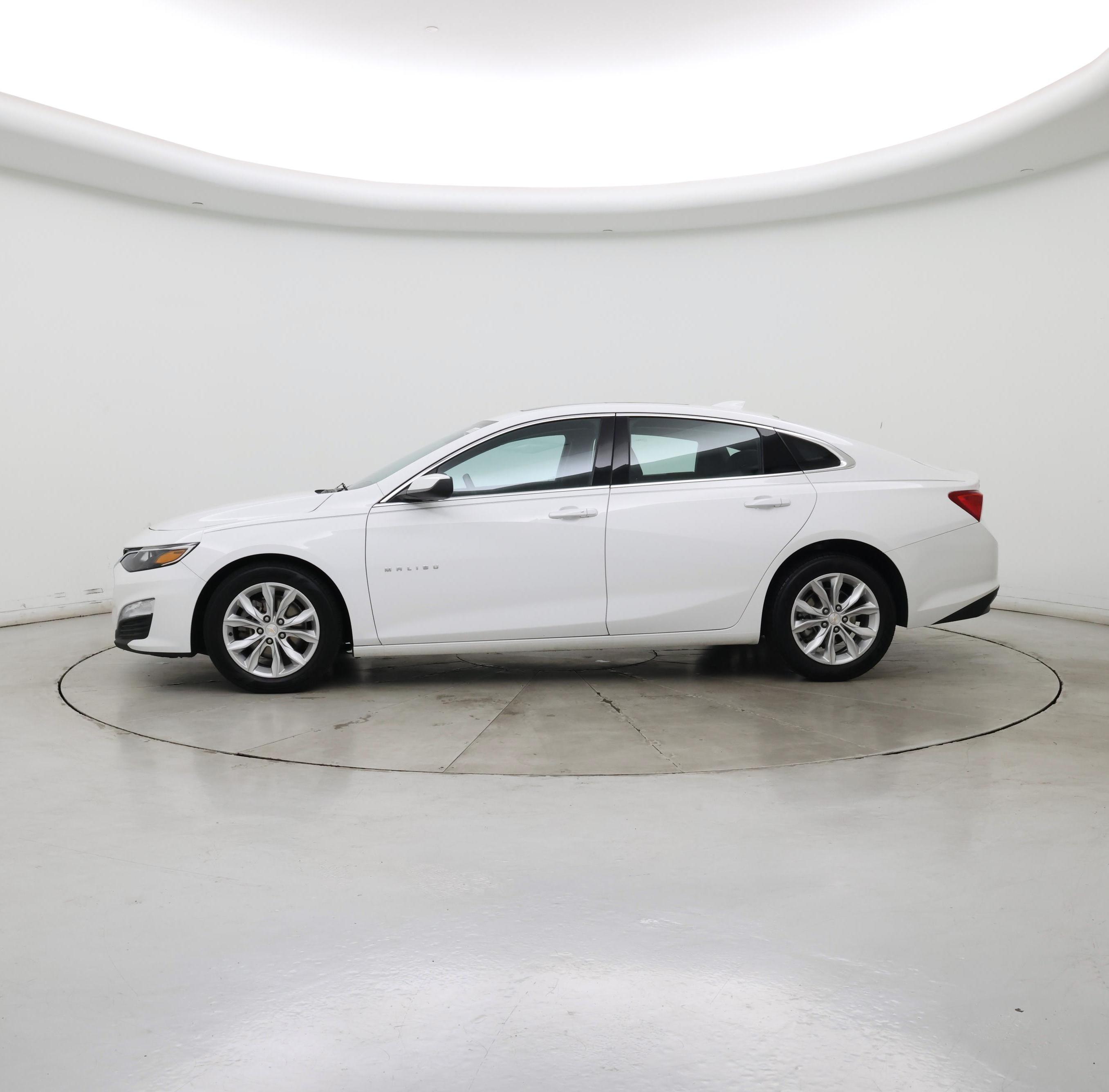 Thumbnail: 2024 Chevrolet Malibu - 3