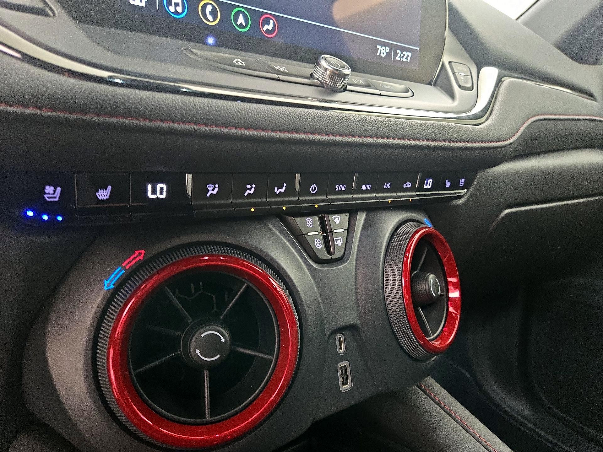Thumbnail: 2023 Chevrolet Blazer - 17