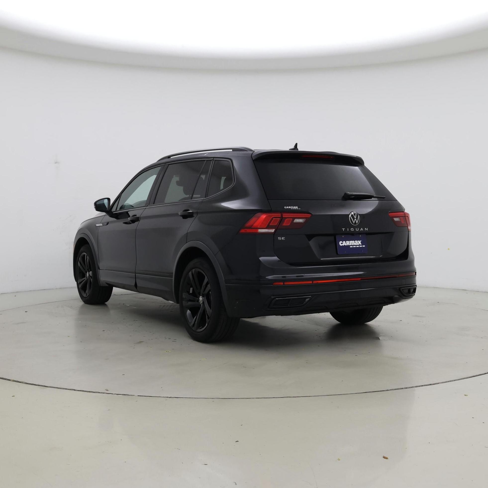 Thumbnail: 2023 Volkswagen Tiguan - 2