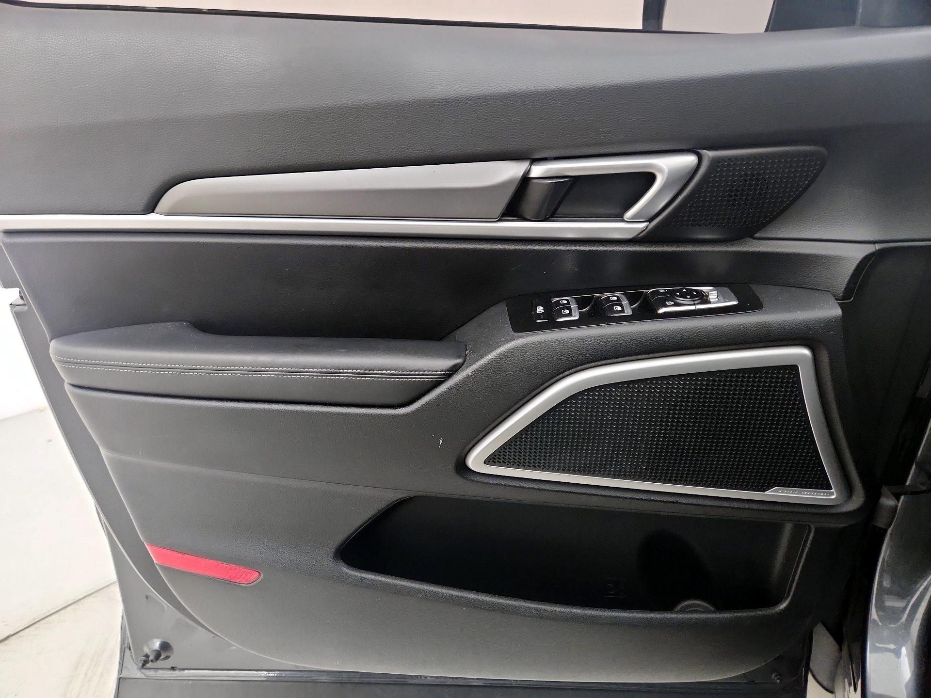 Thumbnail: 2022 Kia Telluride - 12