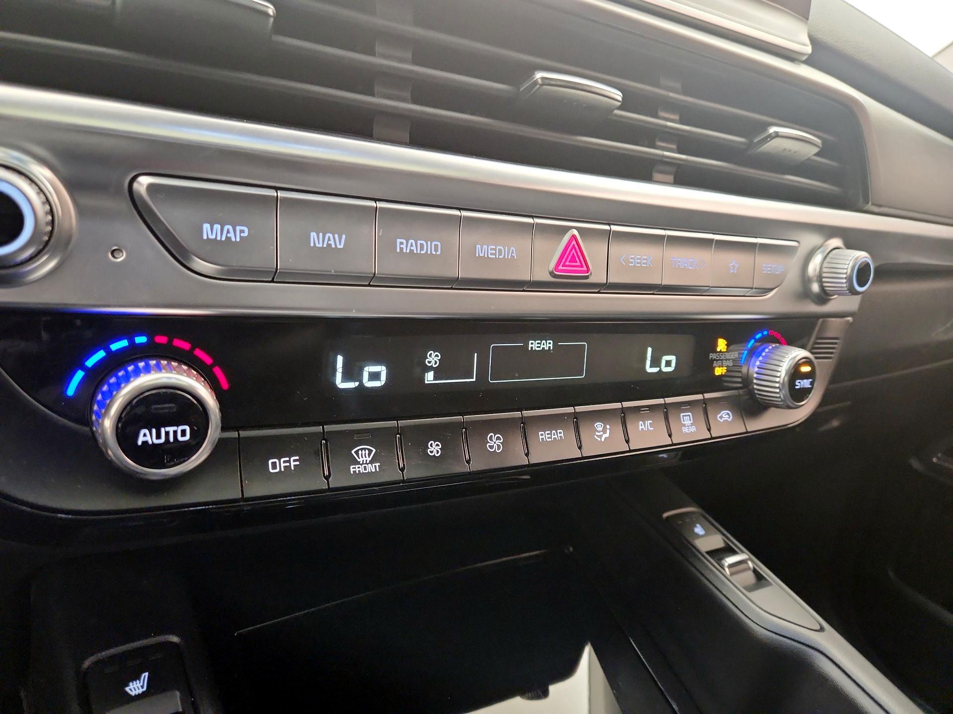 Thumbnail: 2022 Kia Telluride - 17