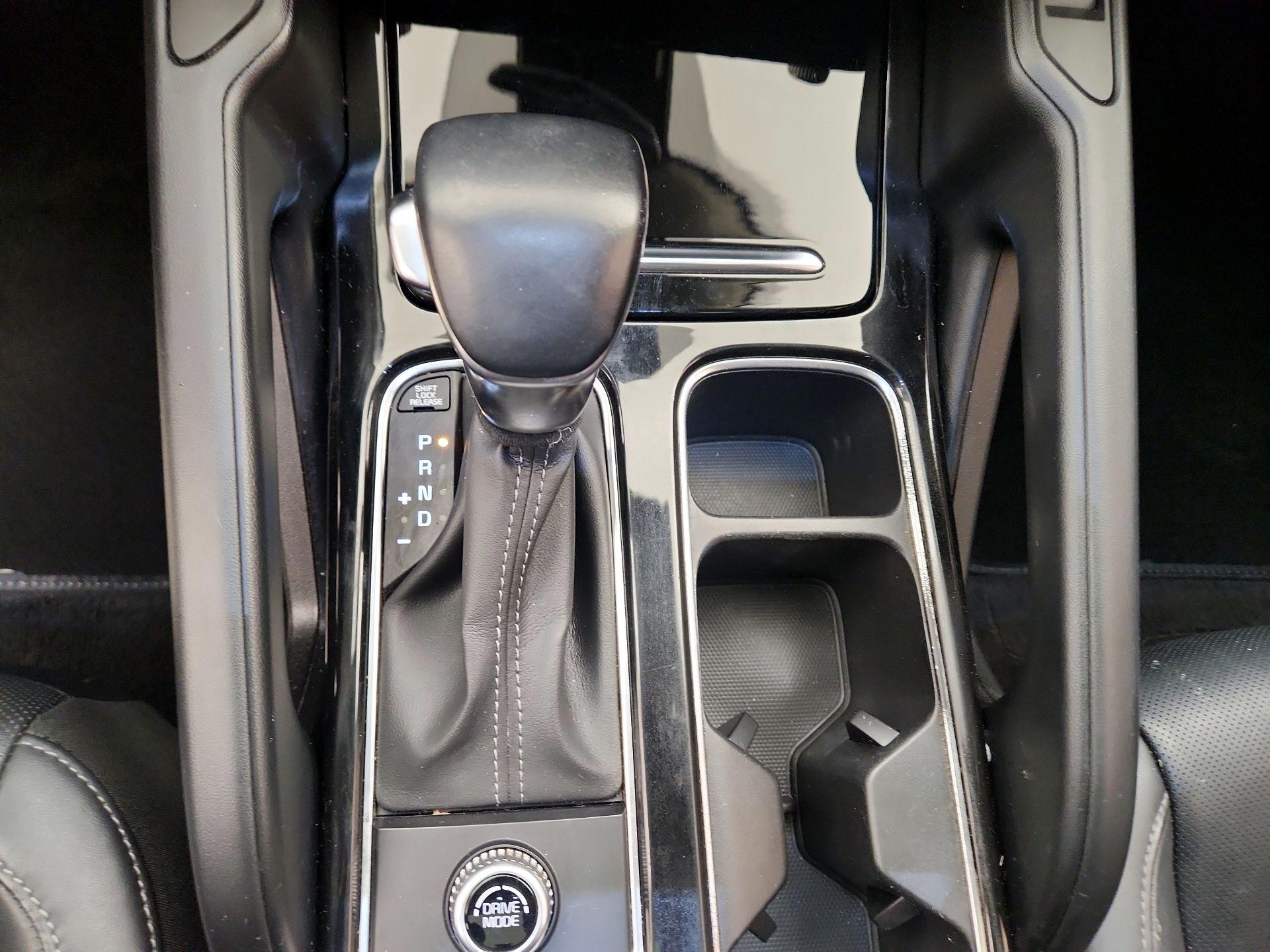 Thumbnail: 2022 Kia Telluride - 18