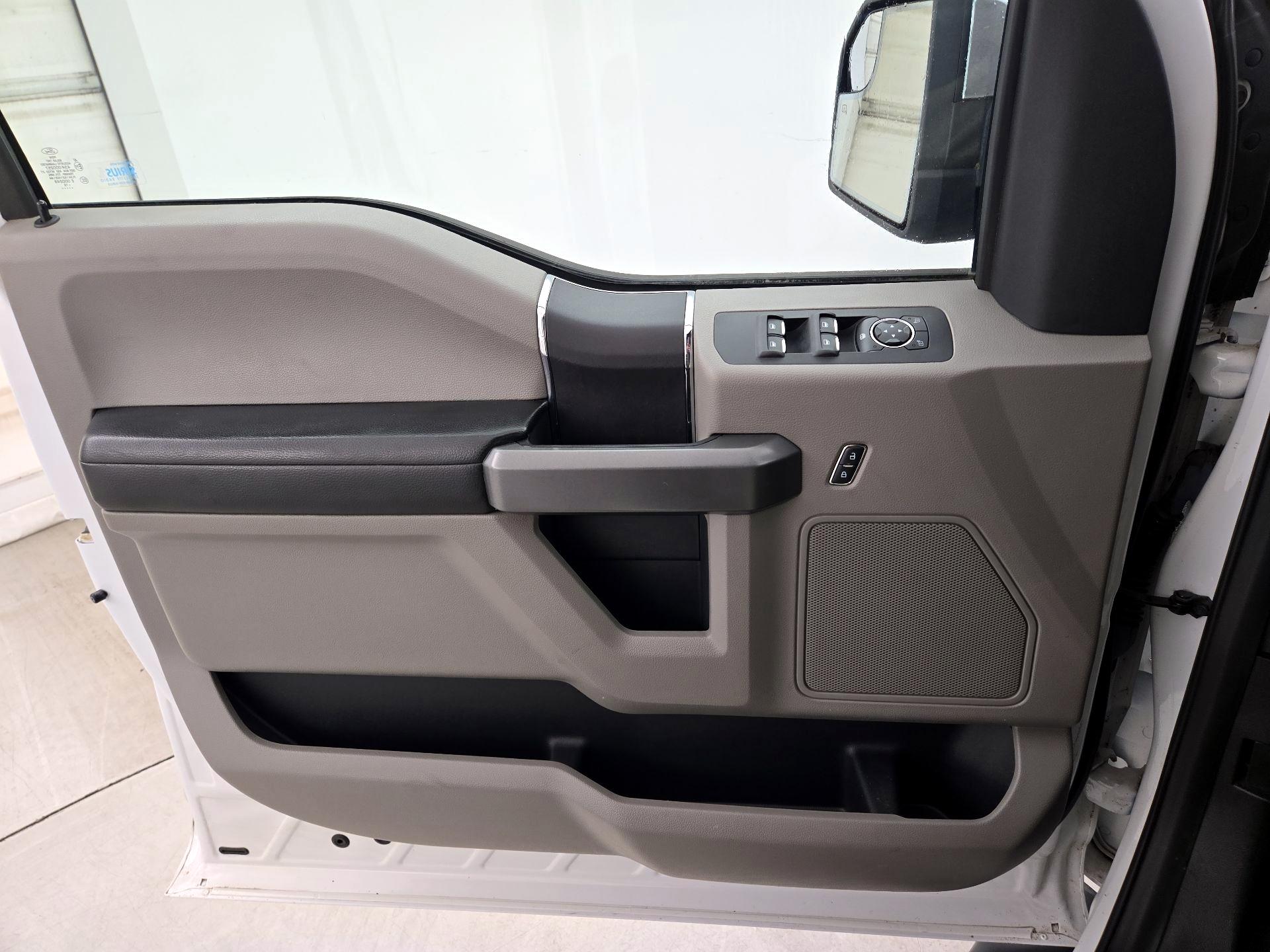 Thumbnail: 2016 Ford F-150 - 12