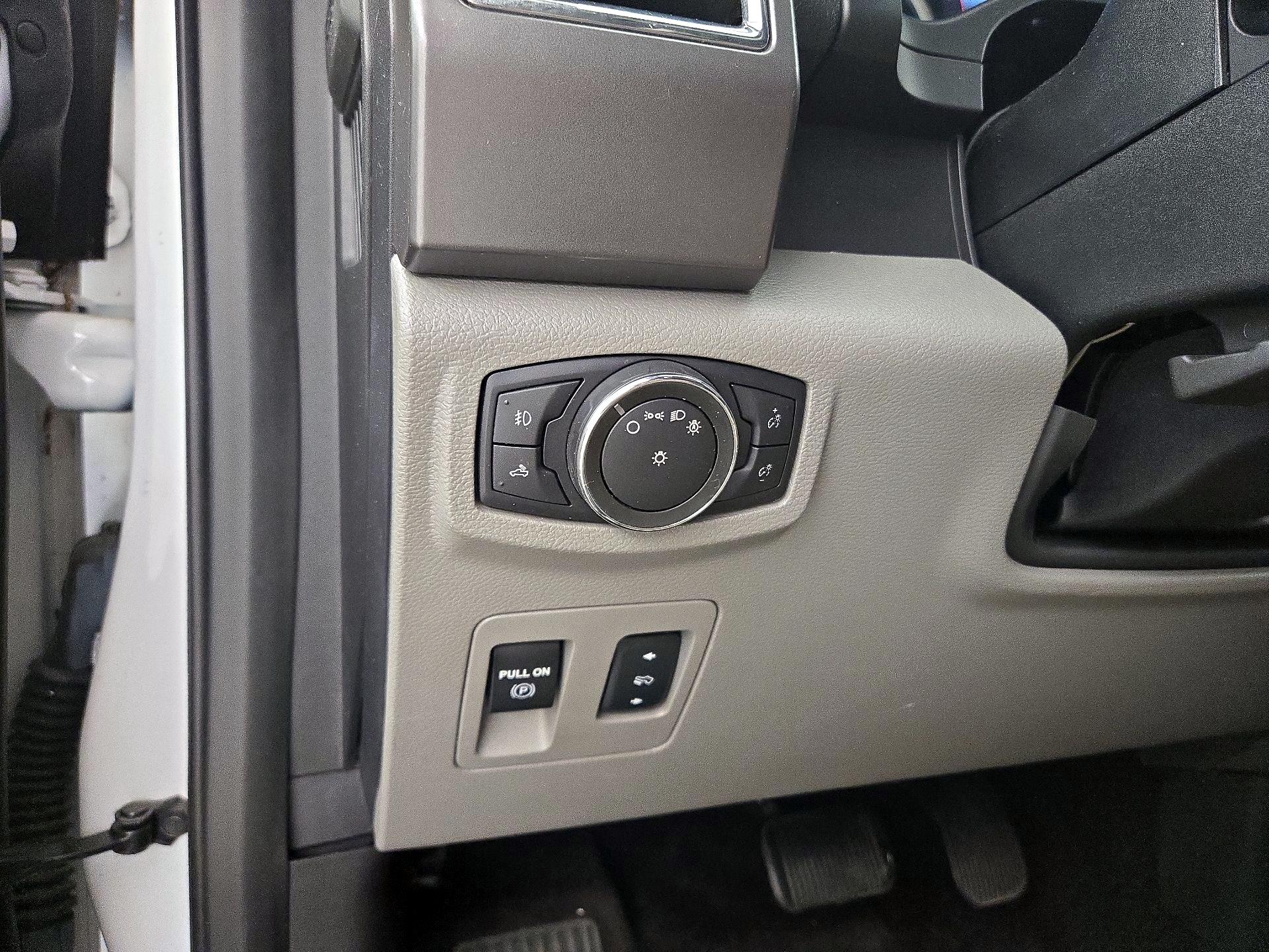 Thumbnail: 2016 Ford F-150 - 13