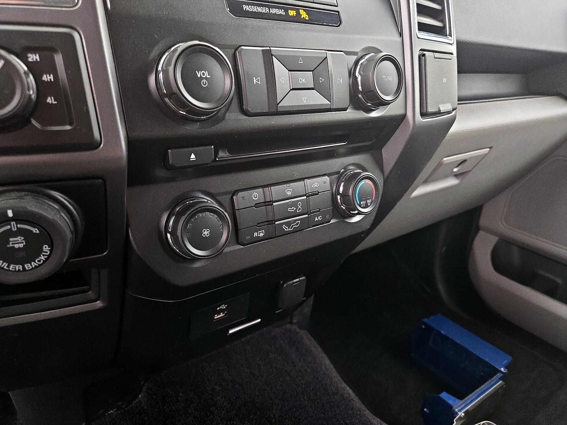 Thumbnail: 2016 Ford F-150 - 16